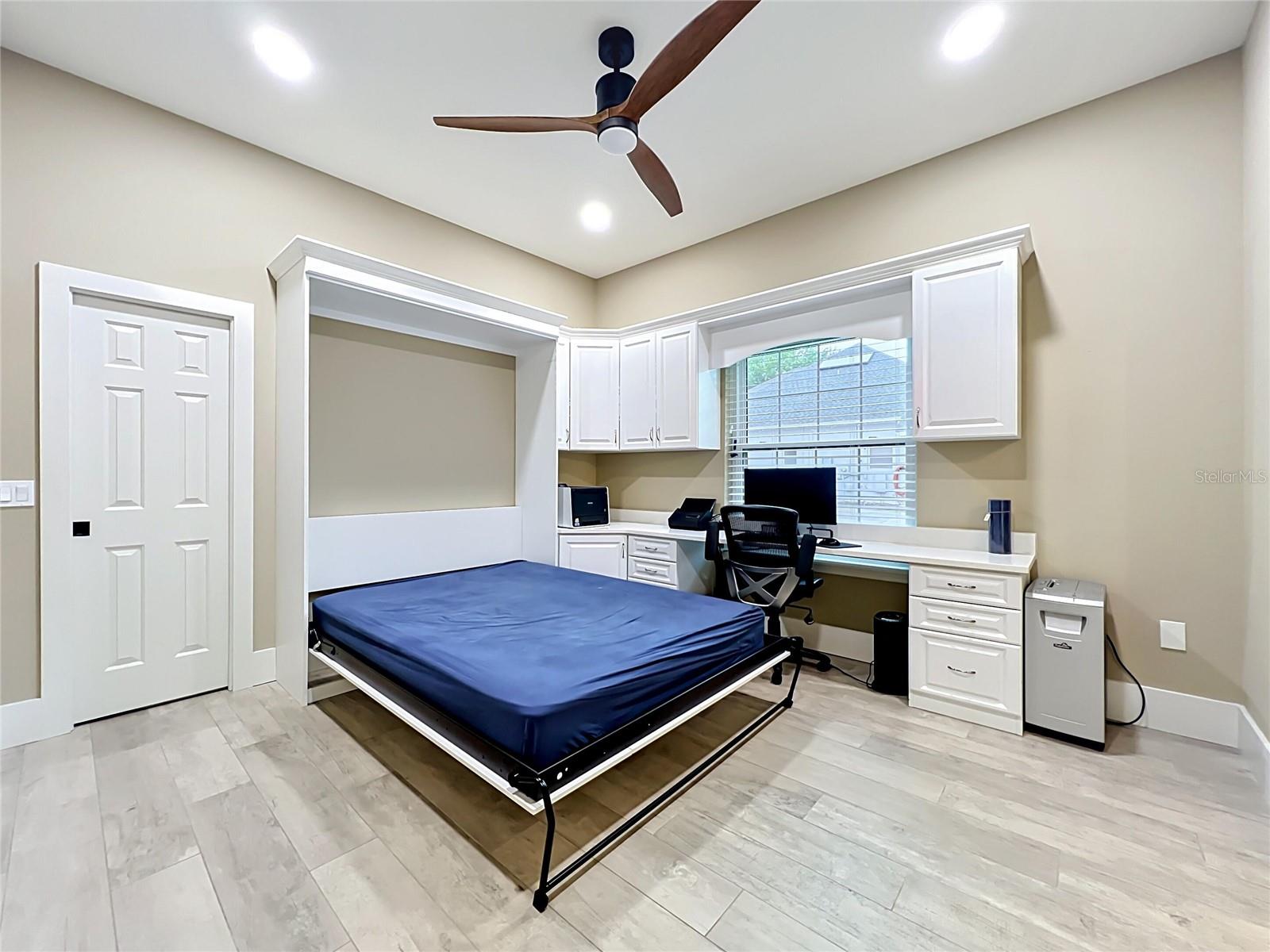 34449 PARKVIEW AVE, EUSTIS, FL, 32736