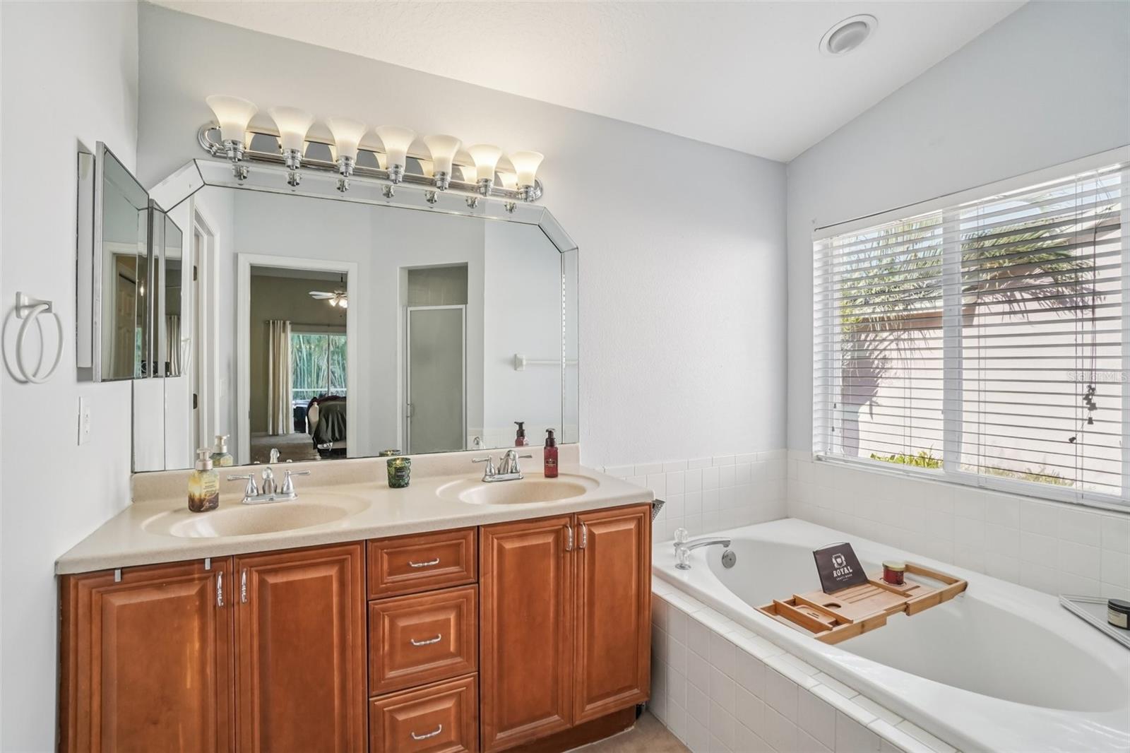 3132 SHORELINE DR, CLEARWATER, FL, 33760