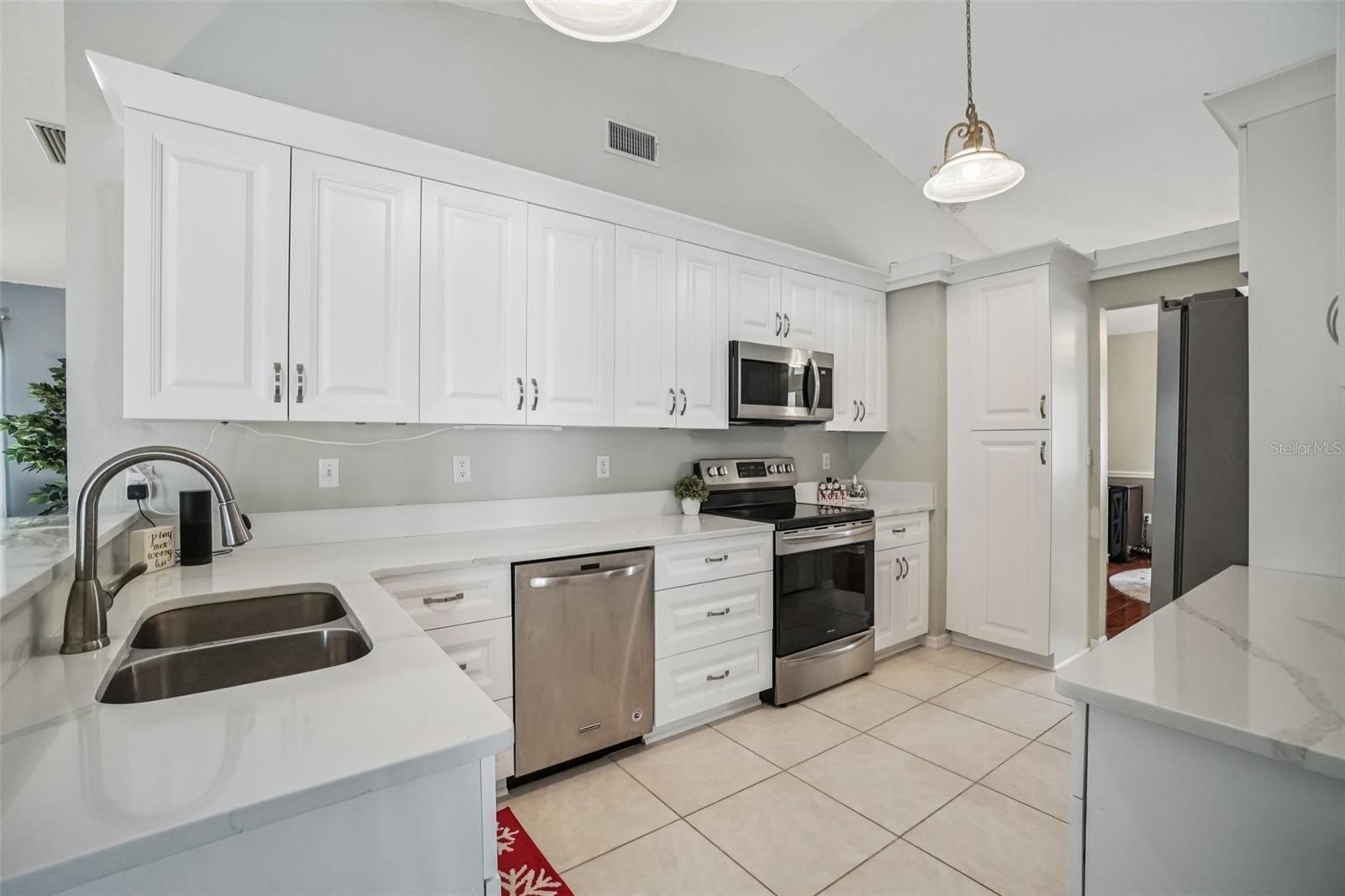 3132 SHORELINE DR, CLEARWATER, FL, 33760