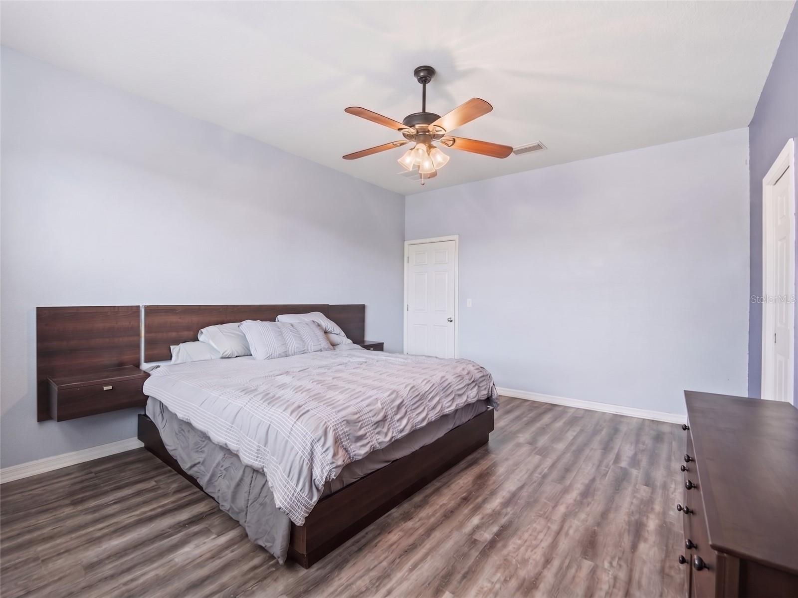 16357 TREASURE POINT DR, WIMAUMA, FL, 33598