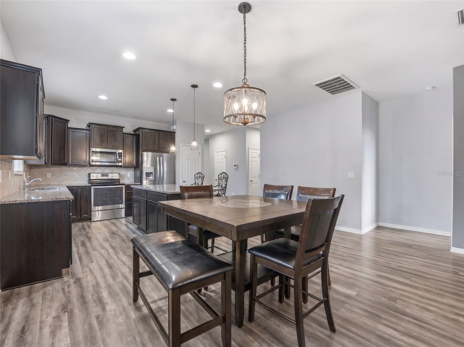 16357 TREASURE POINT DR, WIMAUMA, FL, 33598