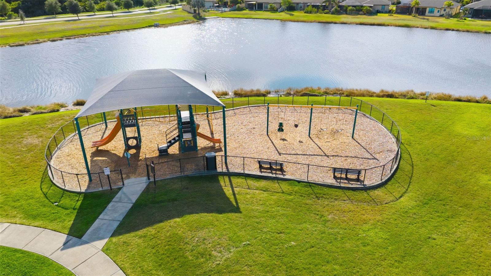 16357 TREASURE POINT DR, WIMAUMA, FL, 33598