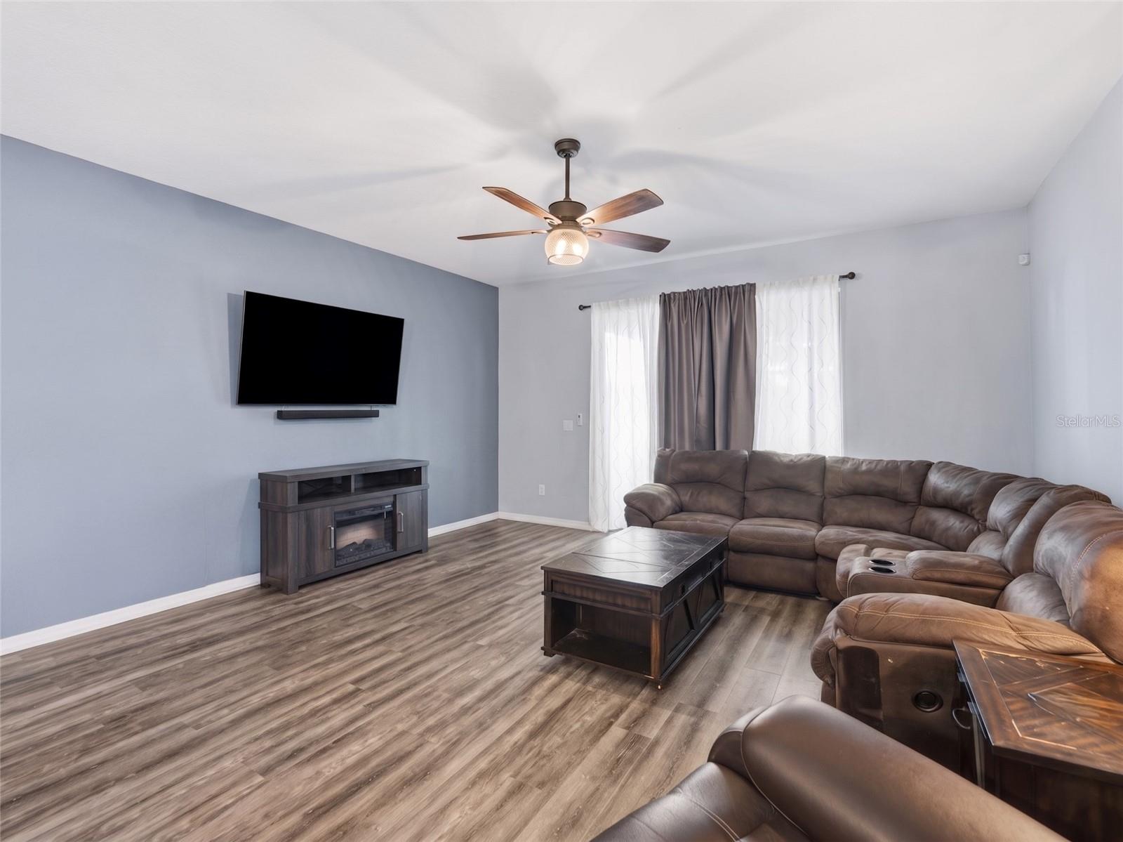 16357 TREASURE POINT DR, WIMAUMA, FL, 33598