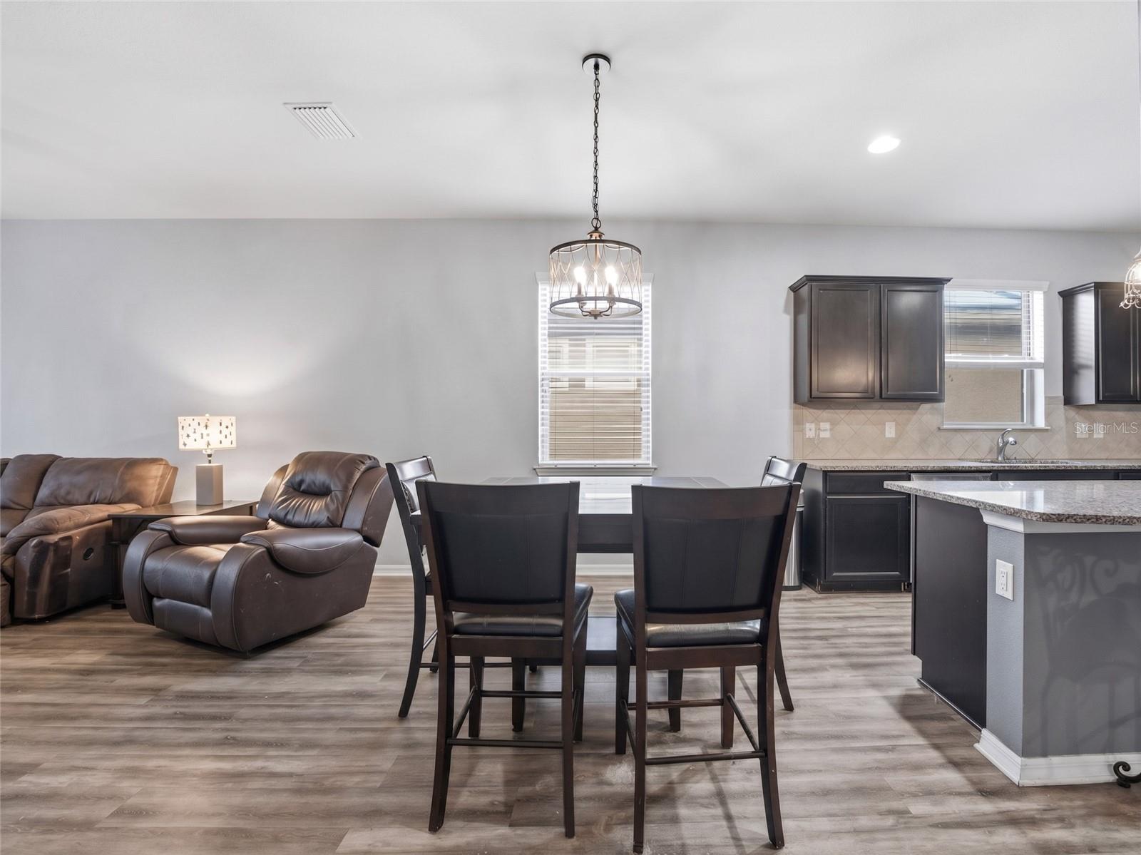 16357 TREASURE POINT DR, WIMAUMA, FL, 33598