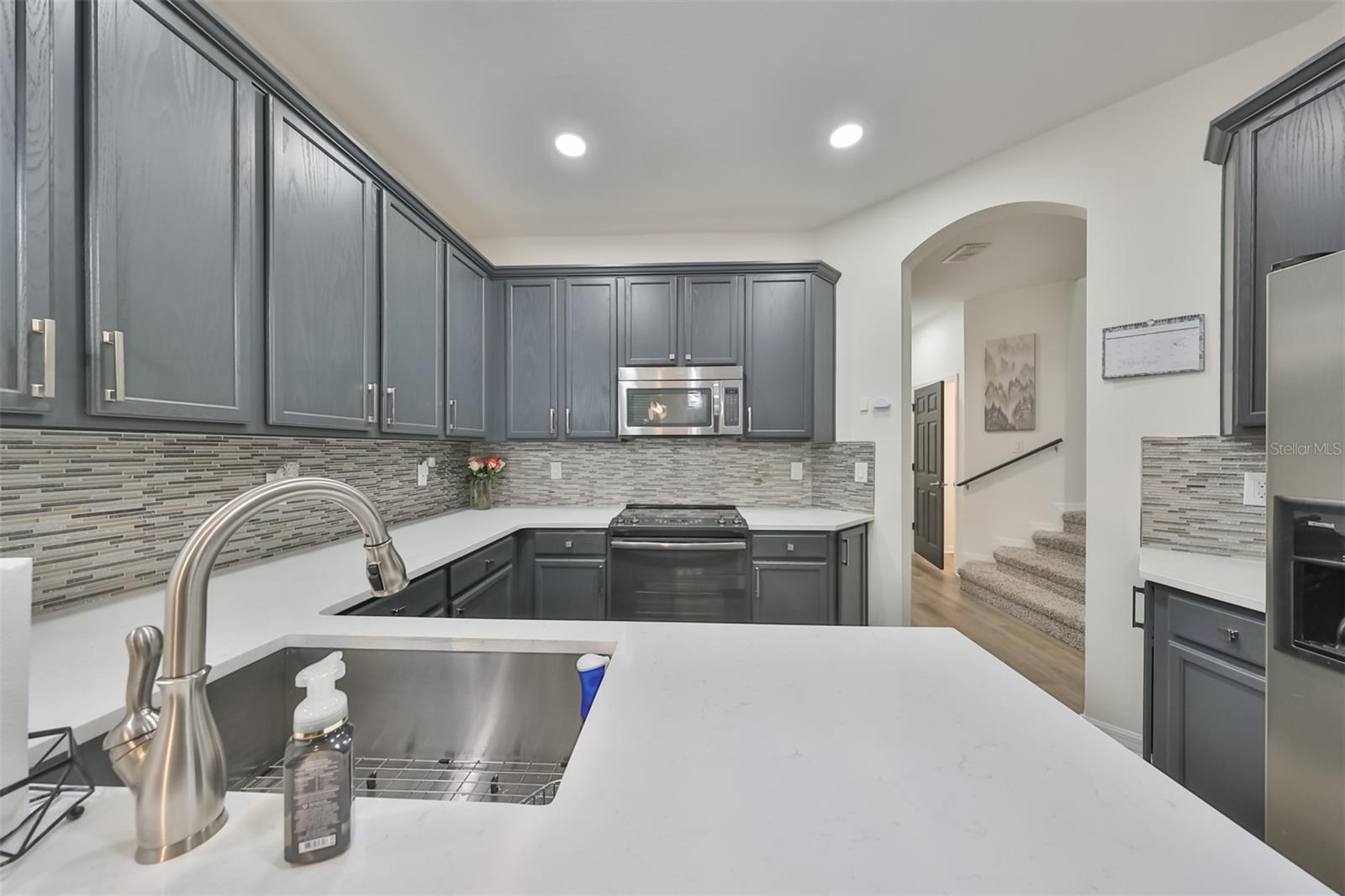 8155 STONE LEAF LN, TAMPA, FL, 33647