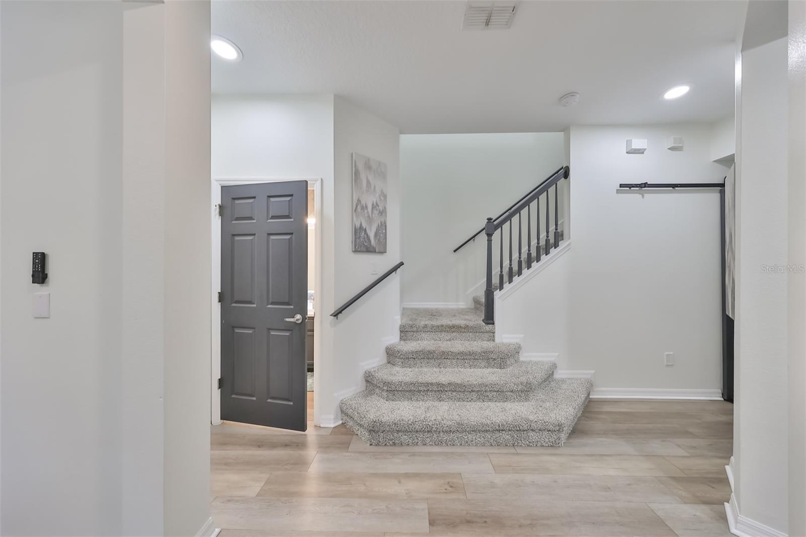 8155 STONE LEAF LN, TAMPA, FL, 33647