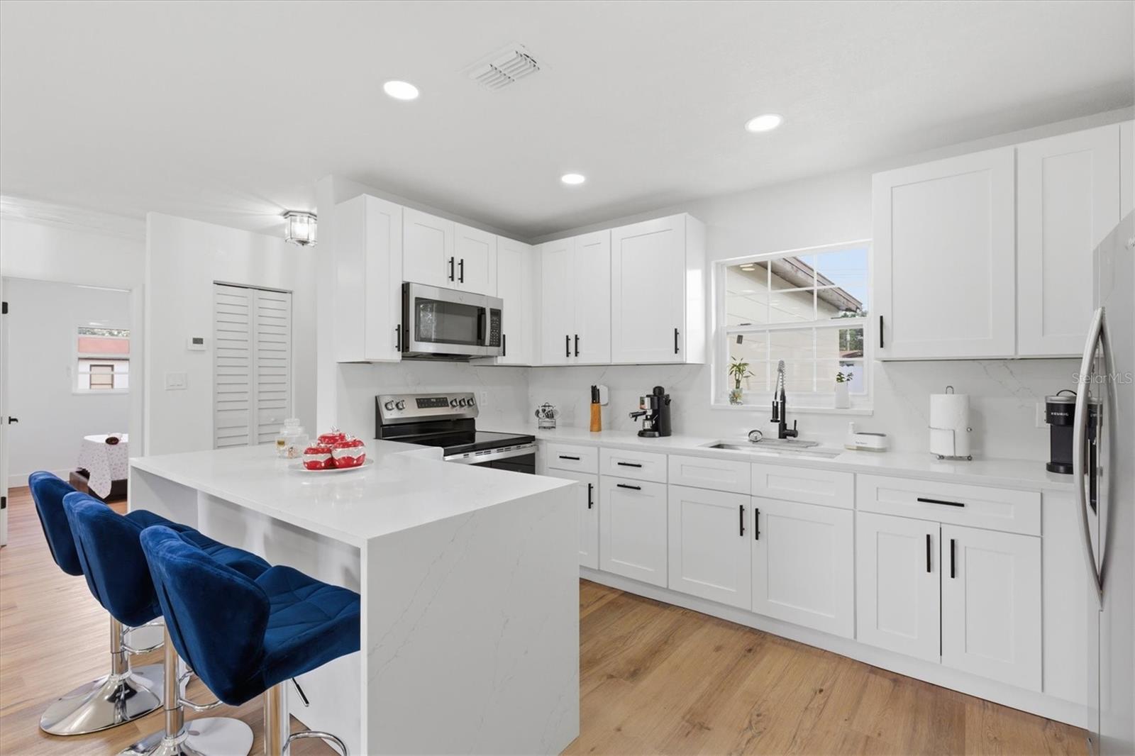 3002 W HAYA ST, TAMPA, FL, 33614