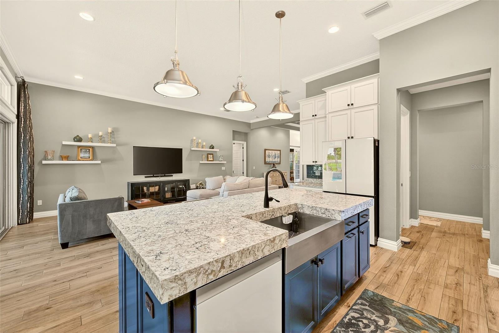 6951 CRESTPOINT DR, APOLLO BEACH, FL, 33572