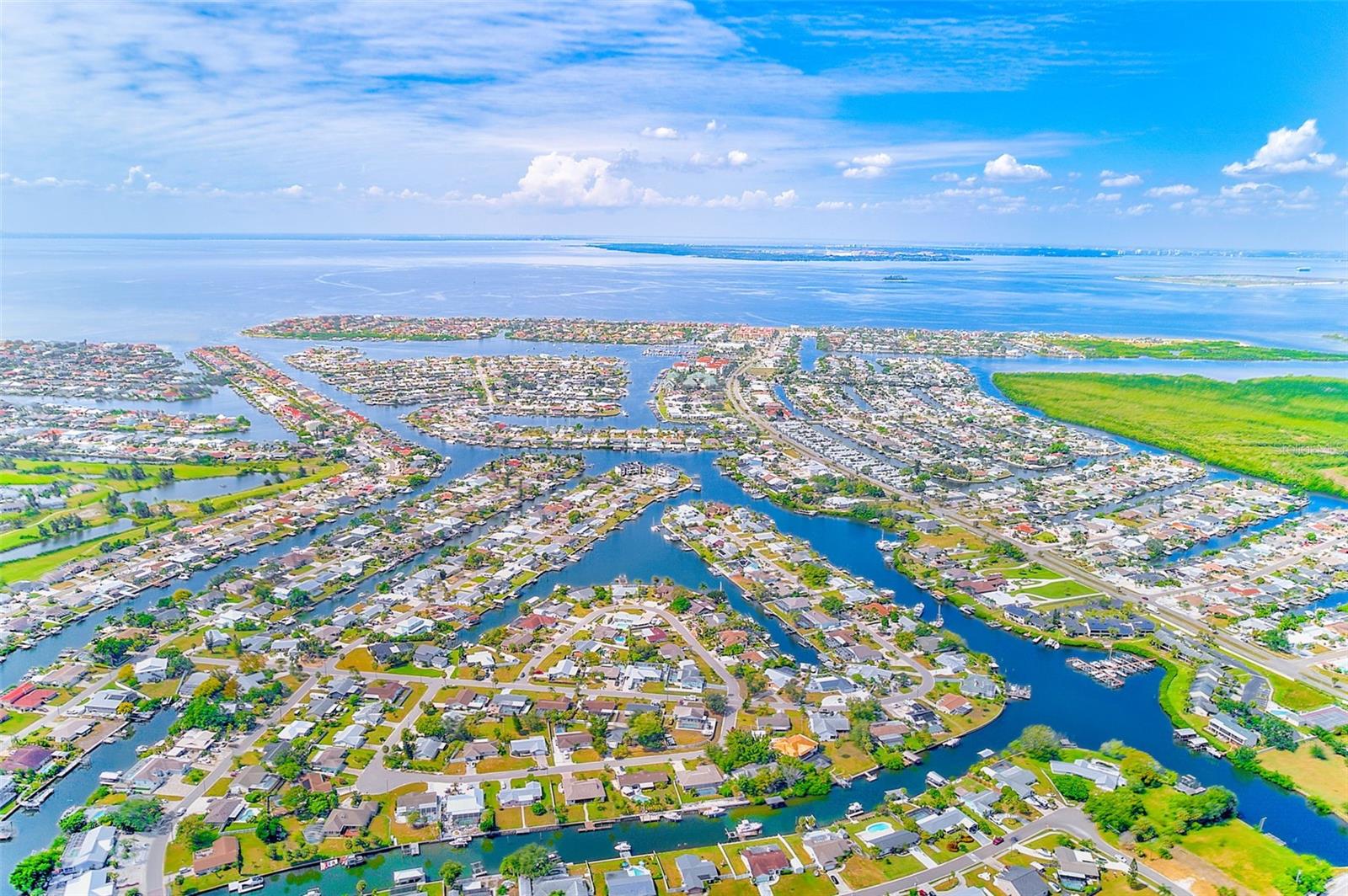 6951 CRESTPOINT DR, APOLLO BEACH, FL, 33572