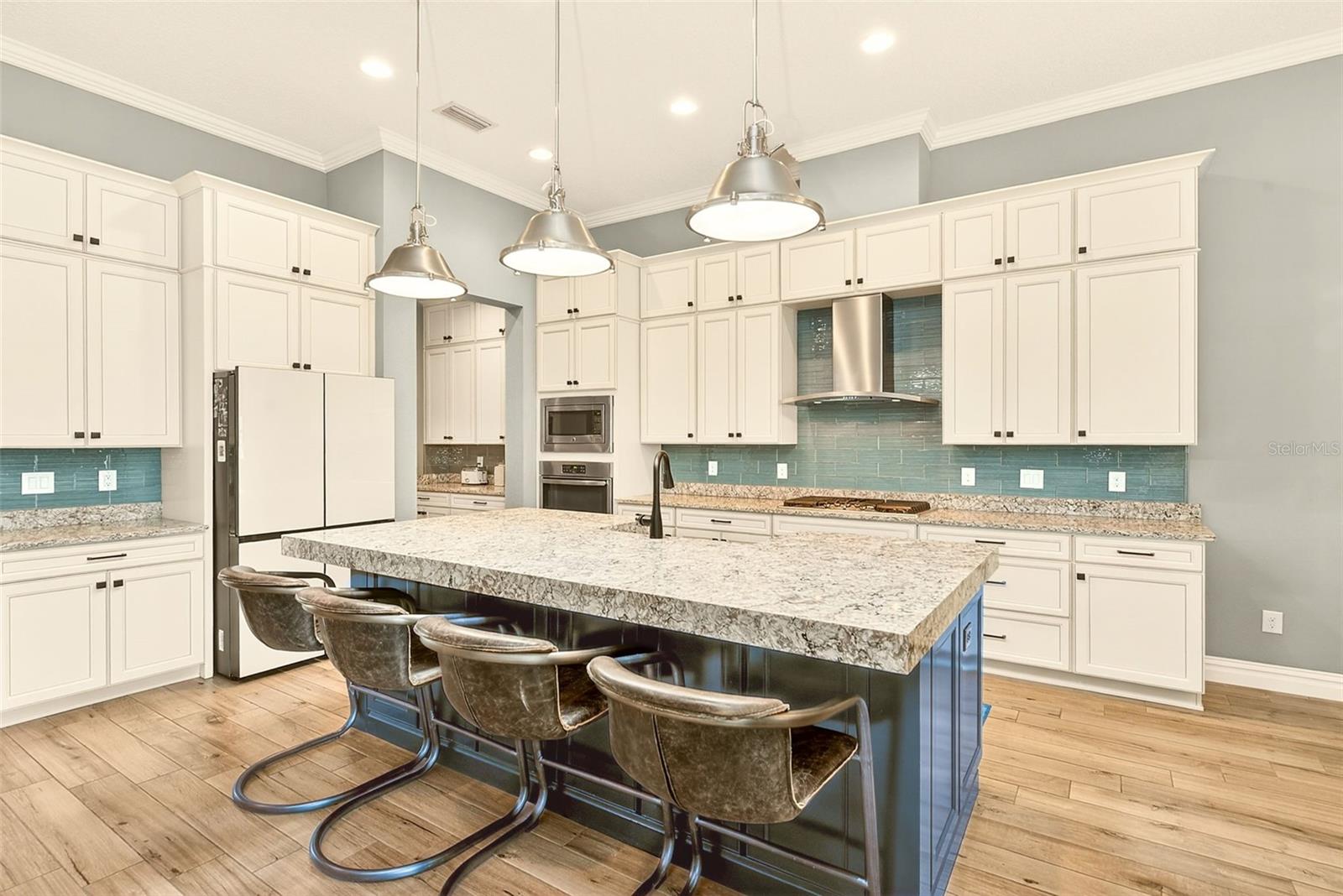 6951 CRESTPOINT DR, APOLLO BEACH, FL, 33572