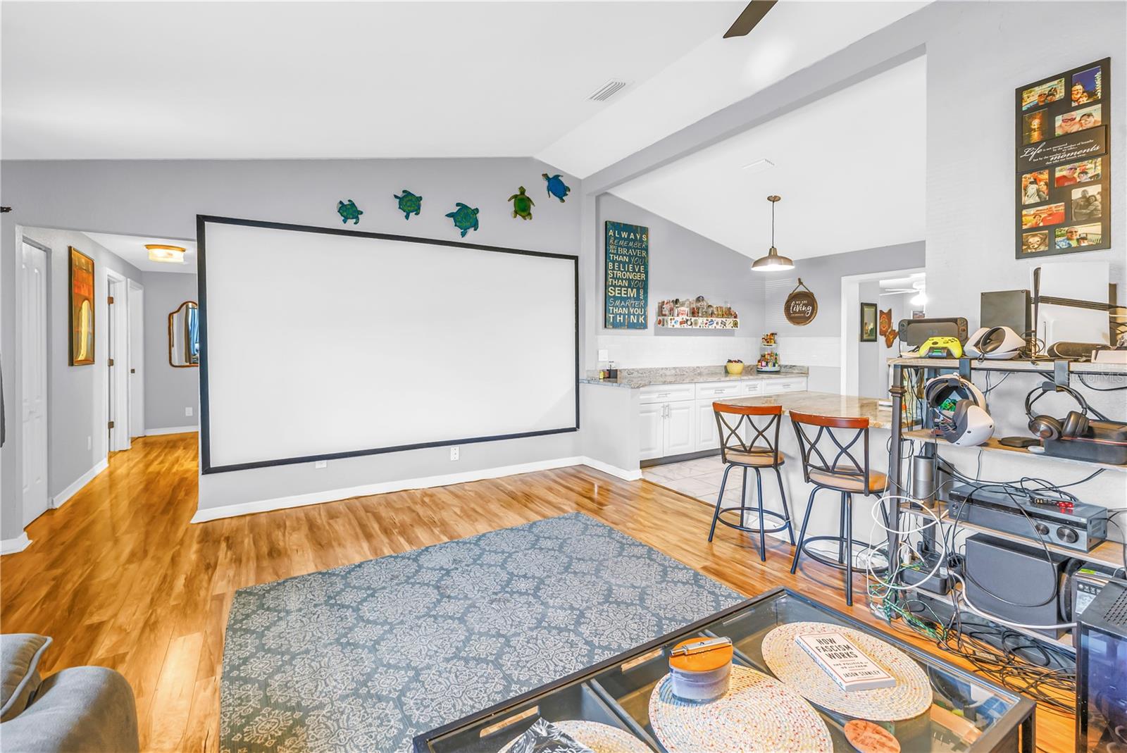 687 JASMINE WAY S, ST PETERSBURG, FL, 33705