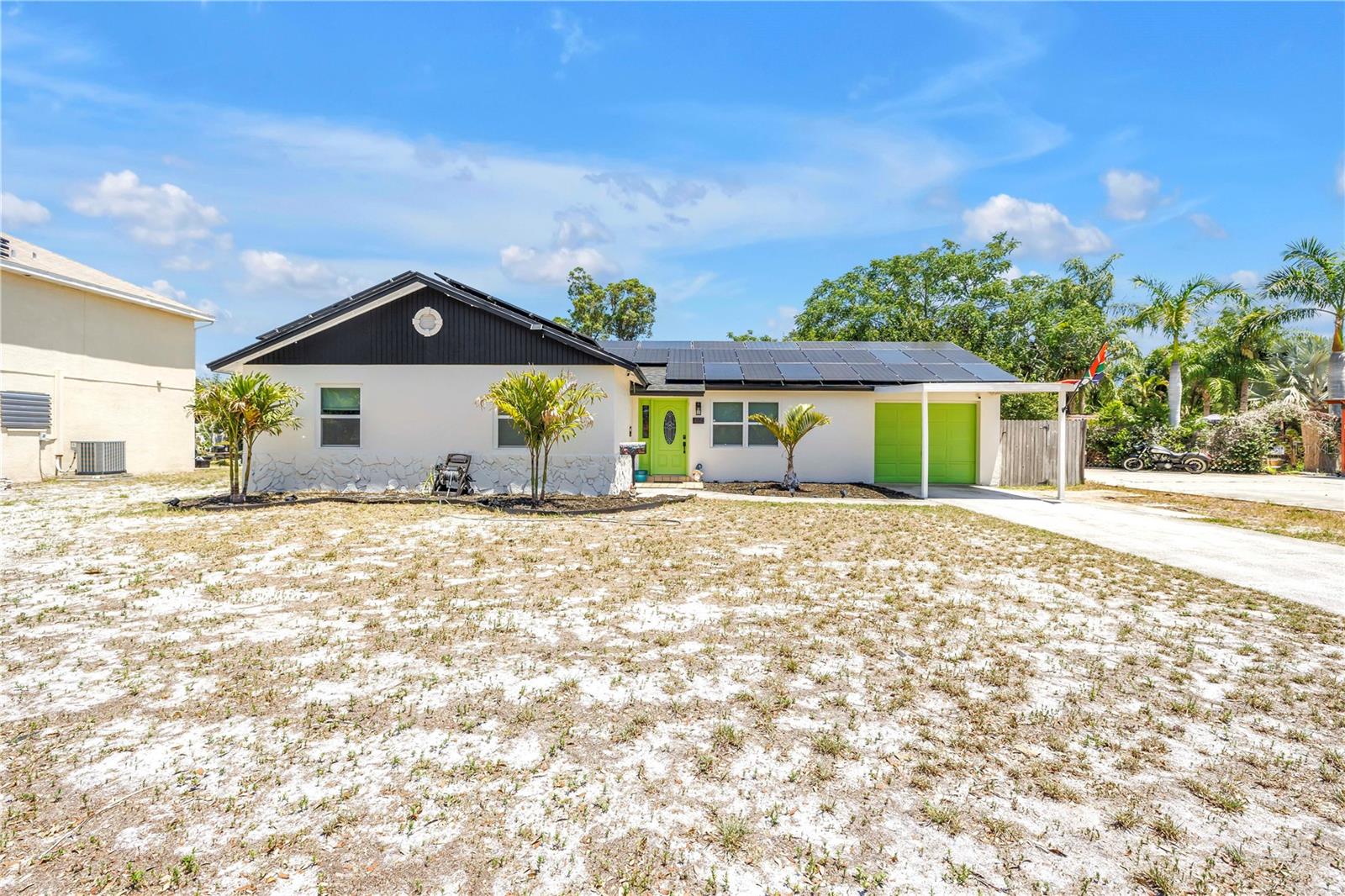 687 JASMINE WAY S, ST PETERSBURG, FL, 33705