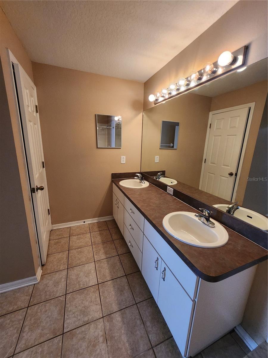 32119 CYPRESS VALLEY DR, WESLEY CHAPEL, FL, 33545