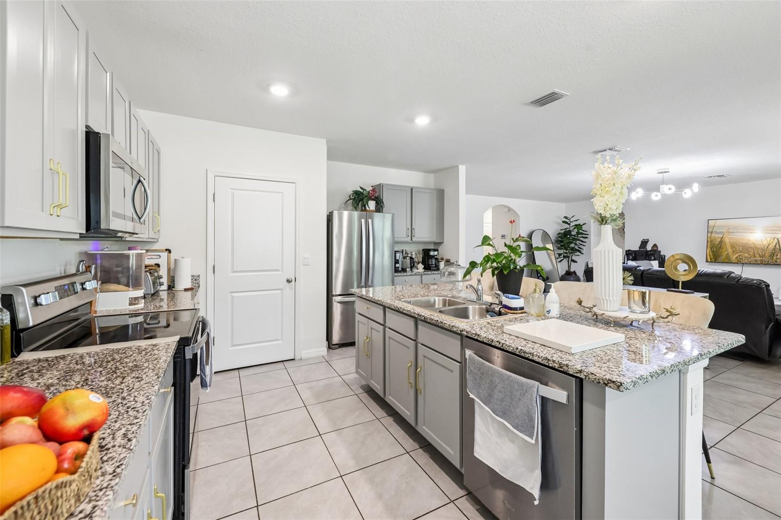 18 HICKORY COURSE DR, OCALA, FL, 34472