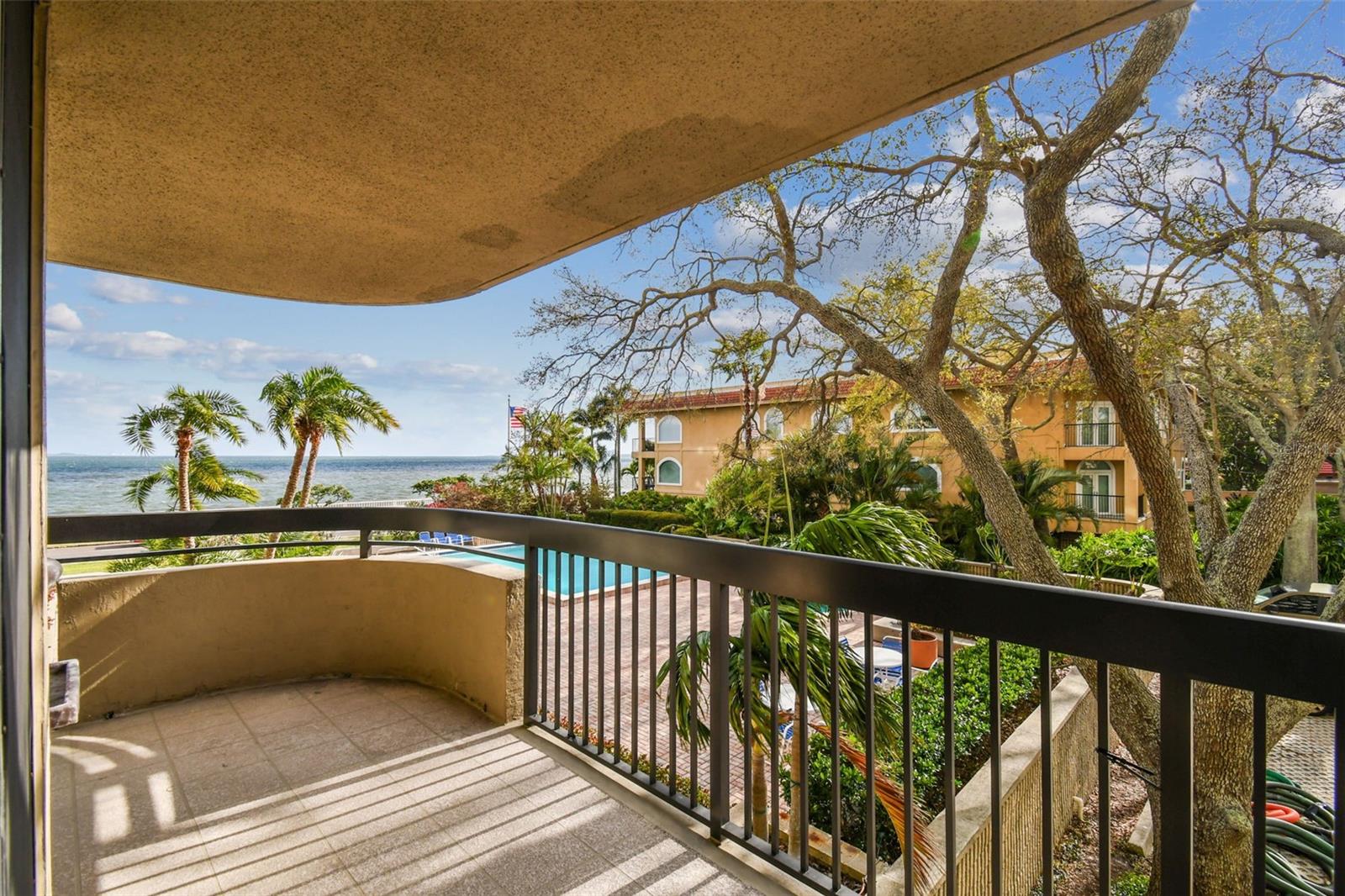 2413 BAYSHORE BLVD #202, TAMPA, FL, 33629
