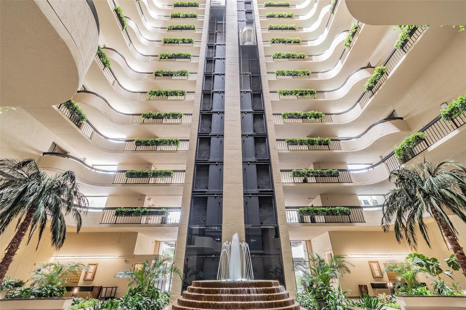 2413 BAYSHORE BLVD #202, TAMPA, FL, 33629