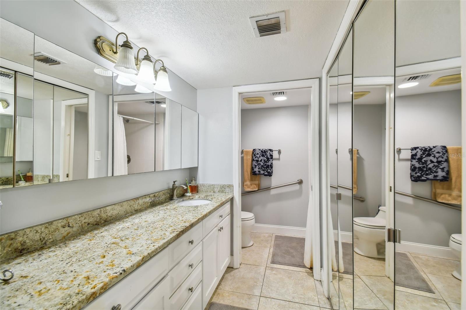 2413 BAYSHORE BLVD #202, TAMPA, FL, 33629