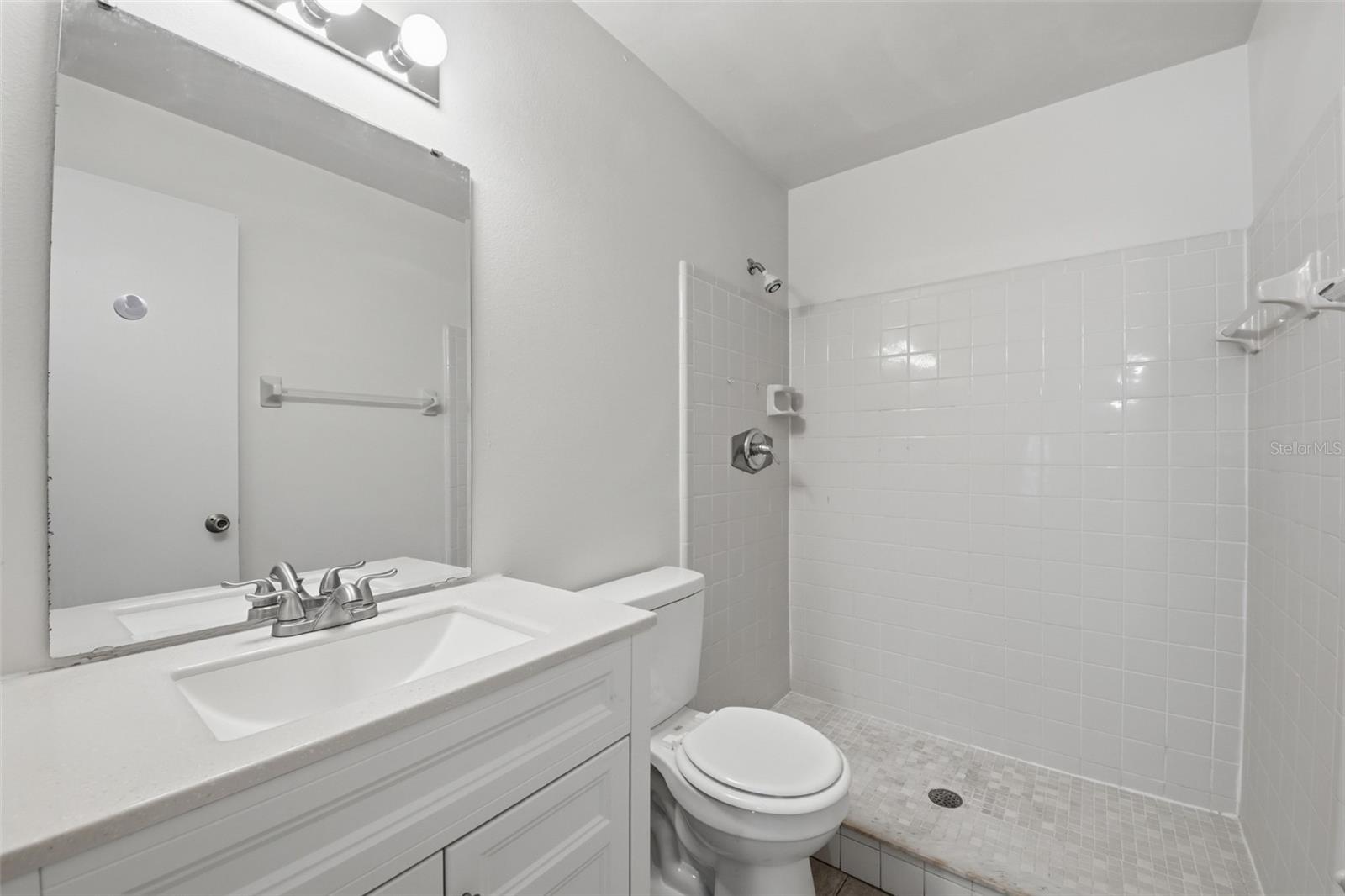 4800 S SEMORAN BLVD #107, ORLANDO, FL, 32822