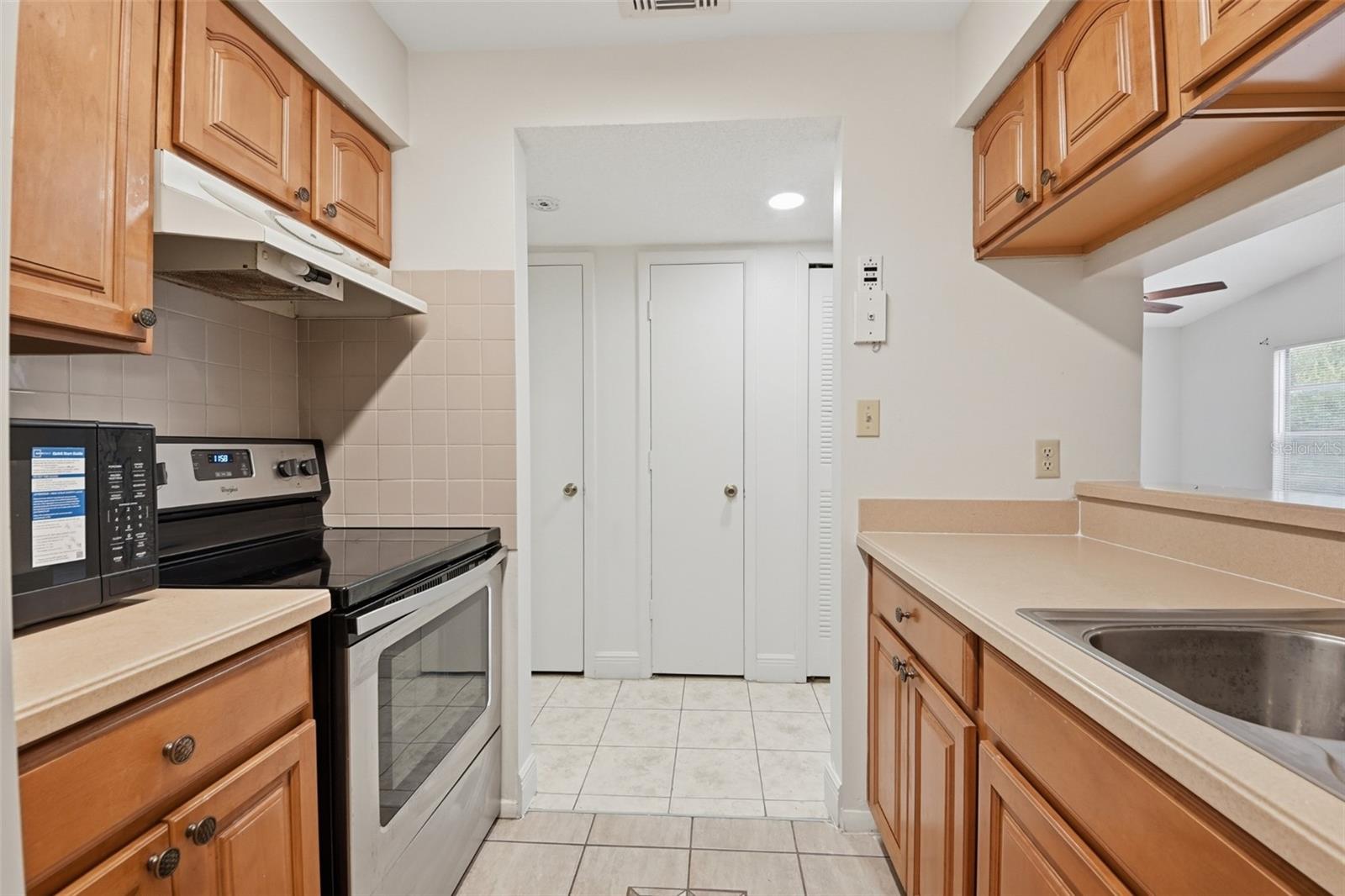 4800 S SEMORAN BLVD #107, ORLANDO, FL, 32822