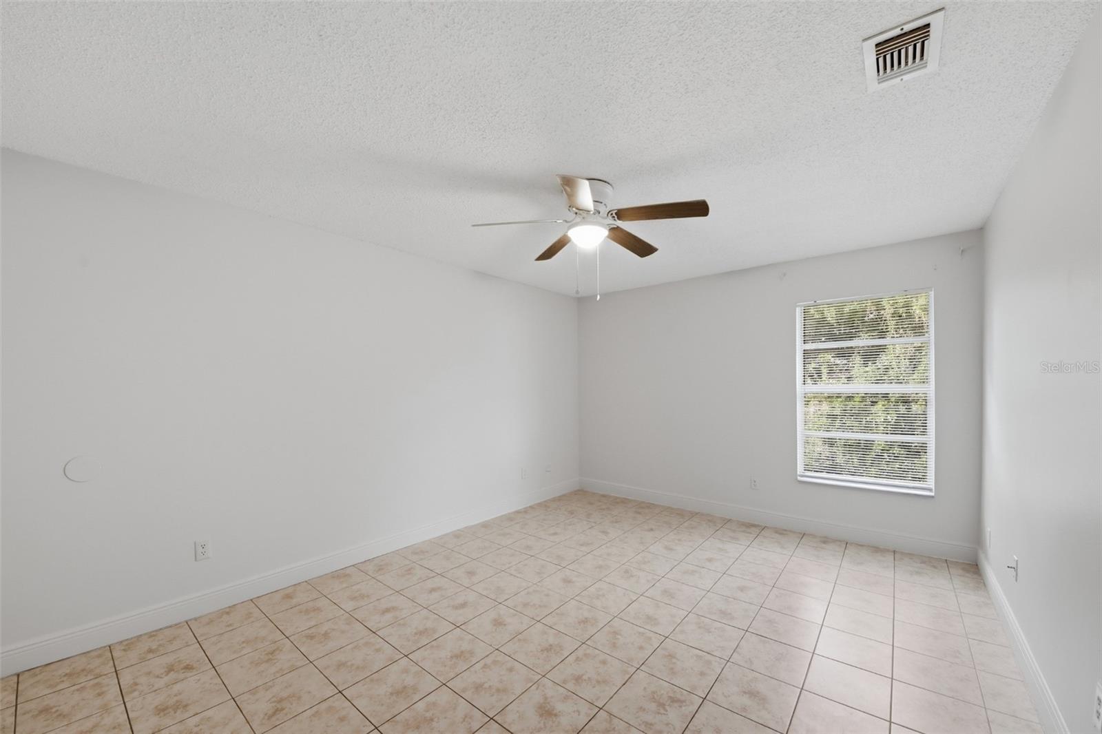 4800 S SEMORAN BLVD #107, ORLANDO, FL, 32822