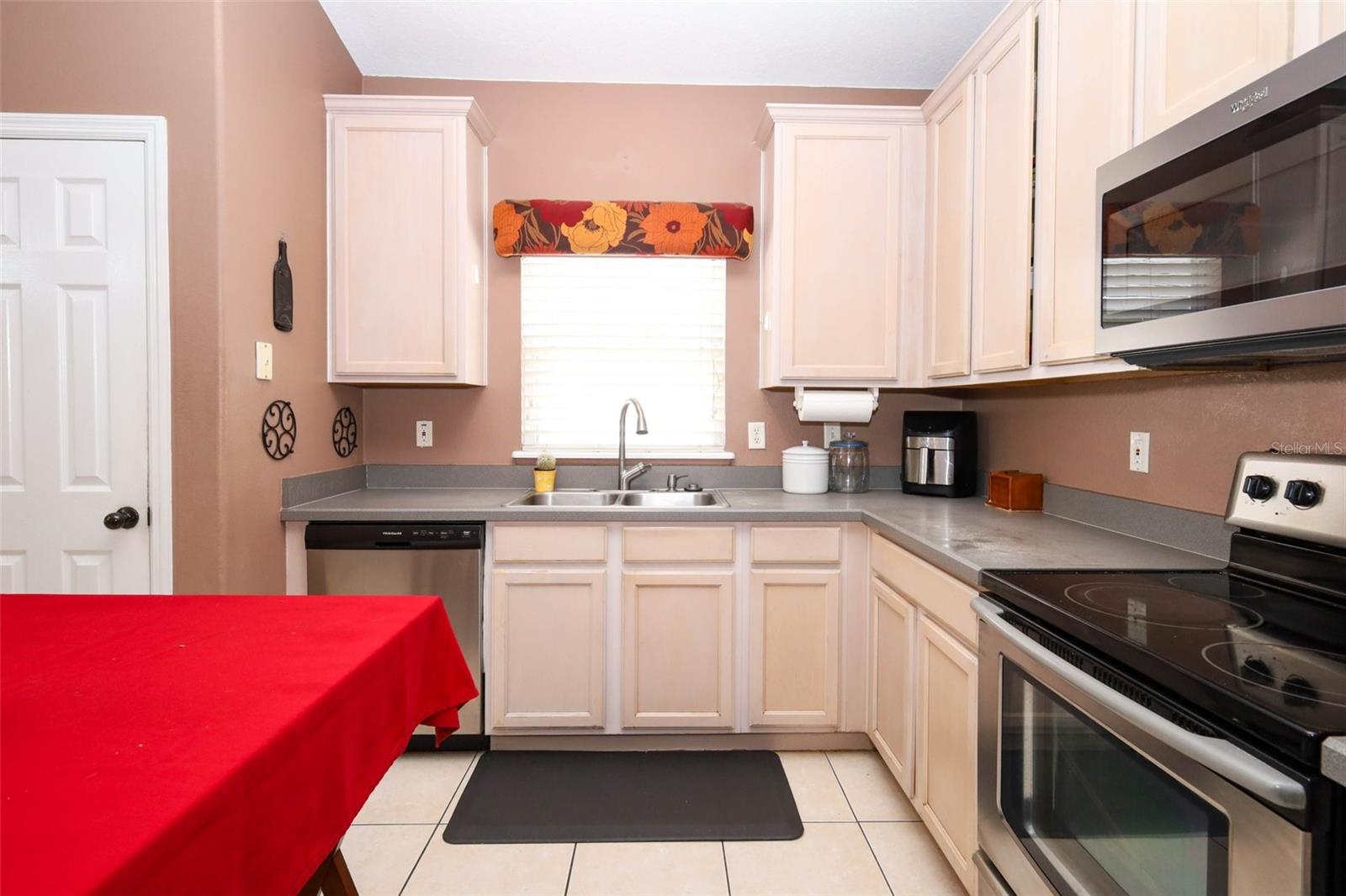 411 LYNN ST, OVIEDO, FL, 32765