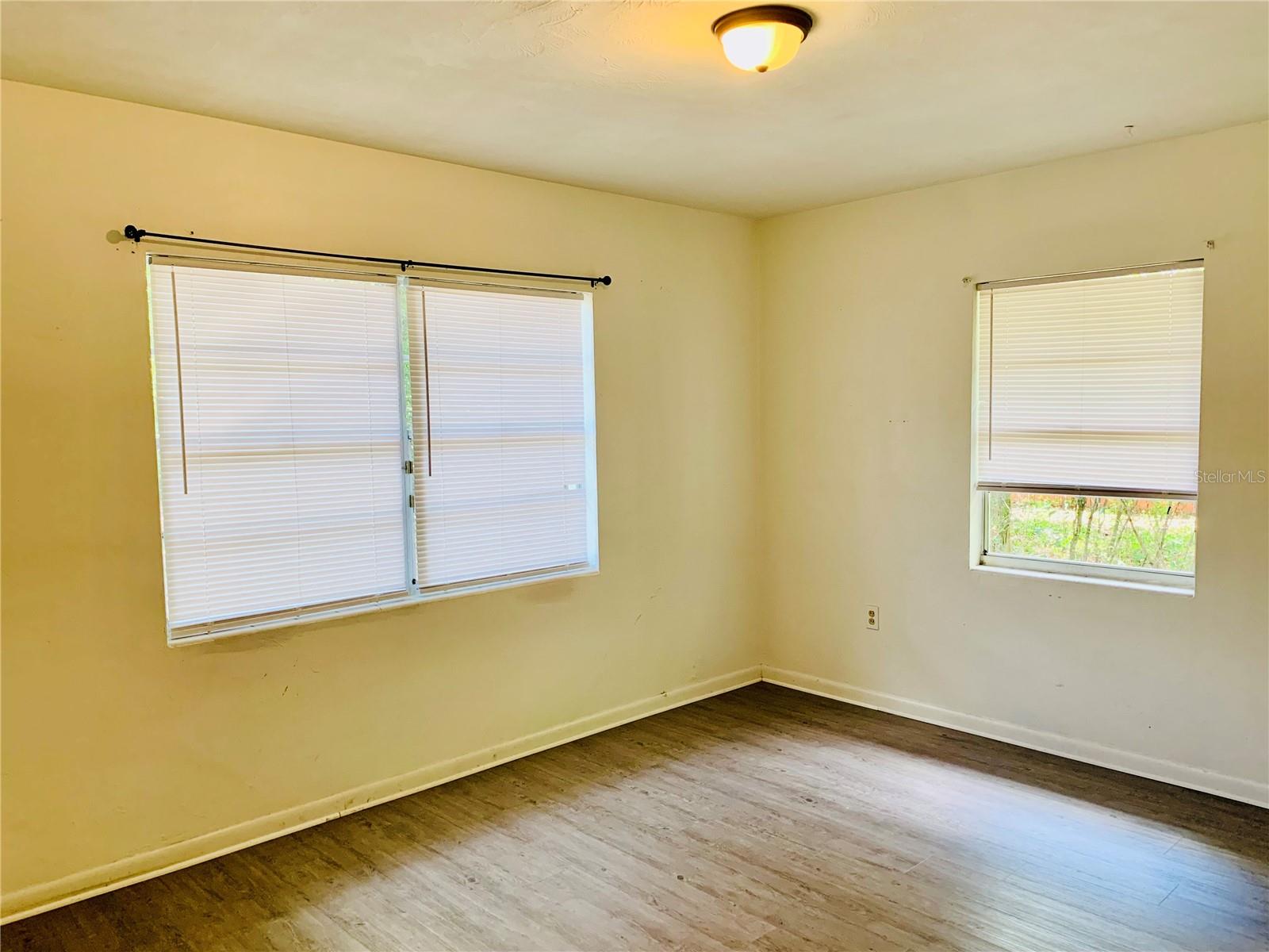 5200 N APOPKA VINELAND RD, ORLANDO, FL, 32818
