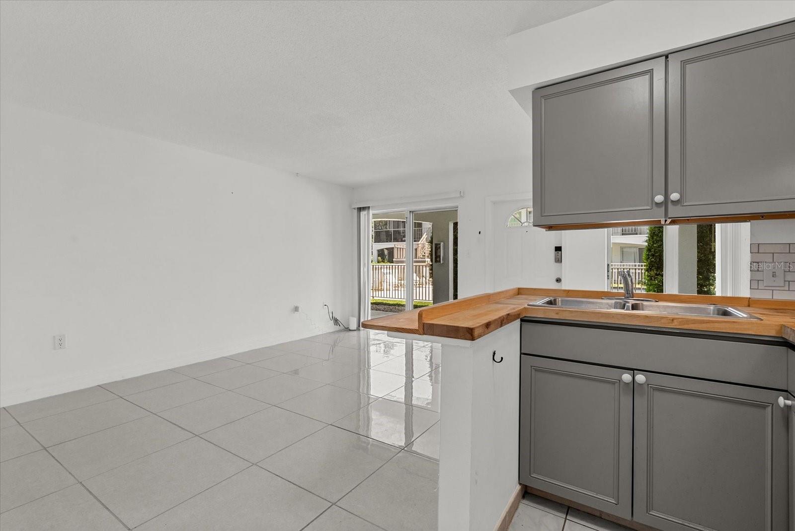 4035 S SCHOOL AVE #B3, SARASOTA, FL, 34231