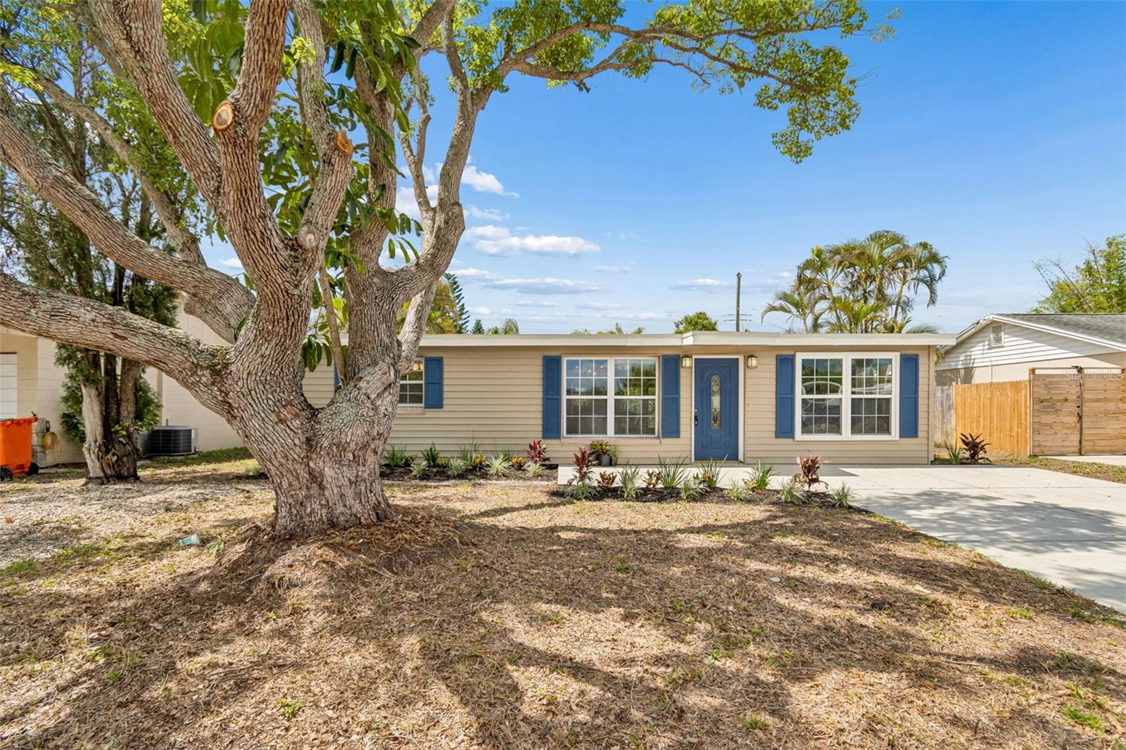 8624 91ST TER, SEMINOLE, FL, 33777