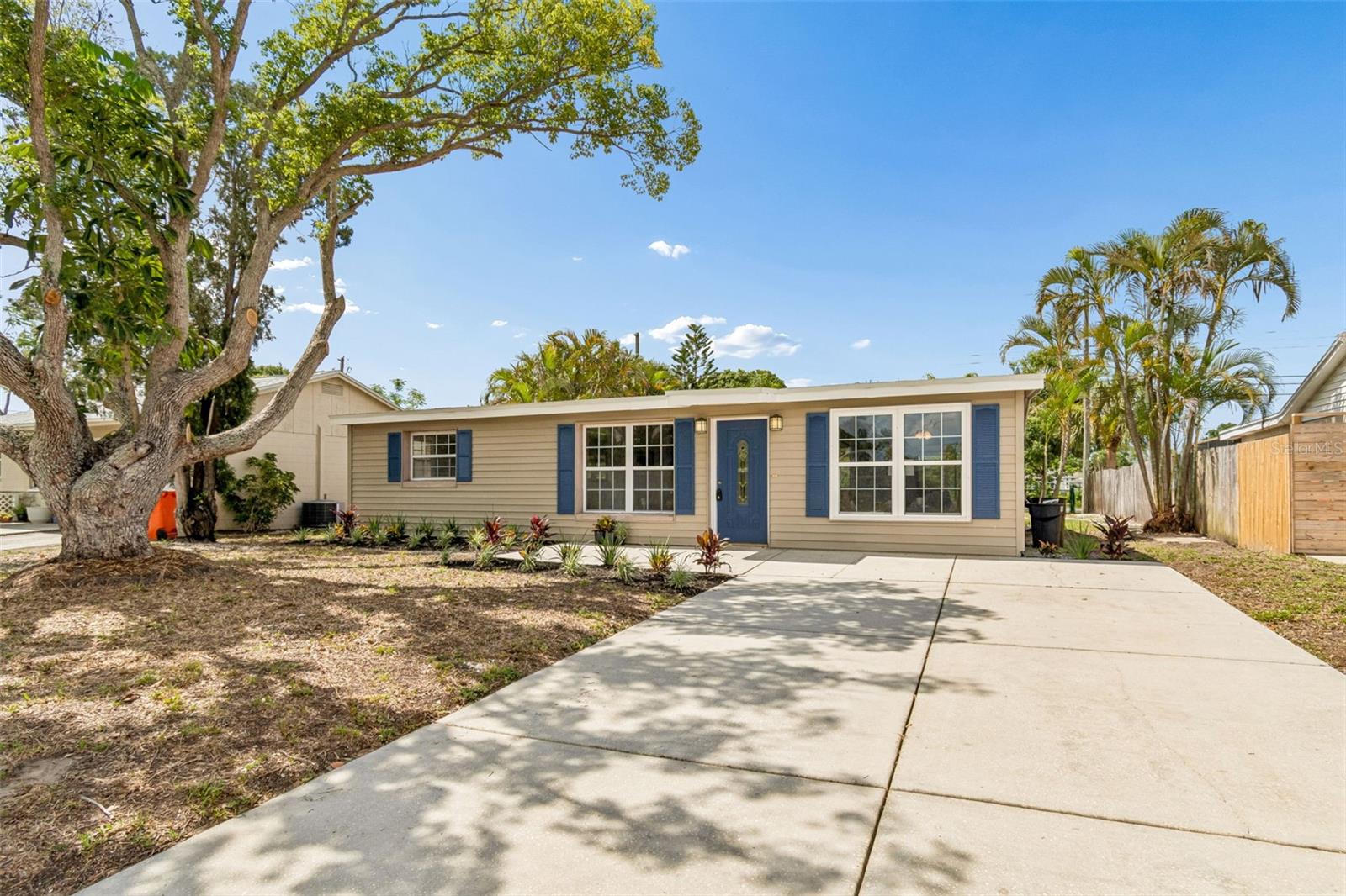 8624 91ST TER, SEMINOLE, FL, 33777