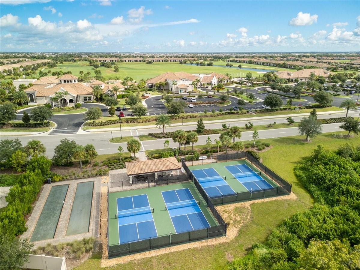 5732 MULLIGAN WAY, LAKEWOOD RANCH, FL, 34211