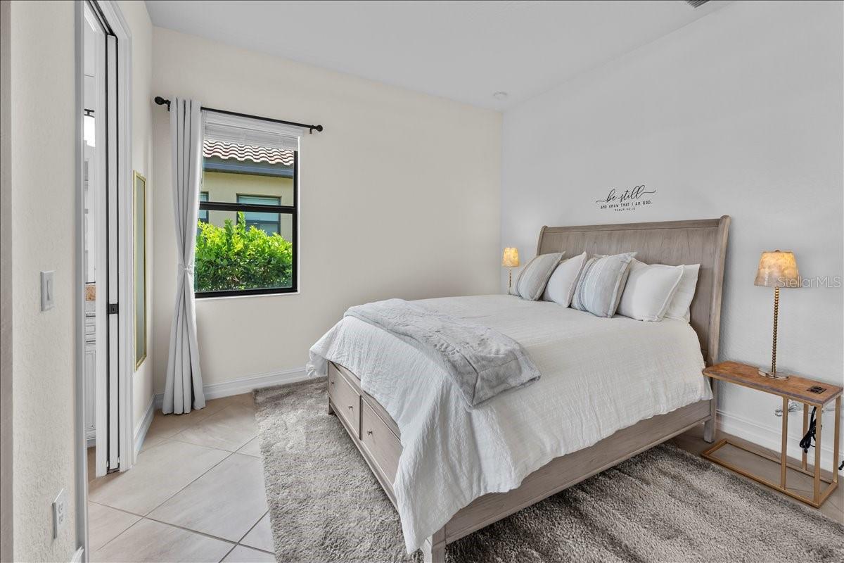 5732 MULLIGAN WAY, LAKEWOOD RANCH, FL, 34211