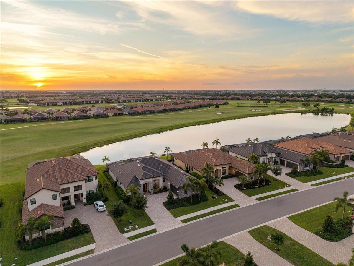 5732 MULLIGAN WAY, LAKEWOOD RANCH, FL, 34211