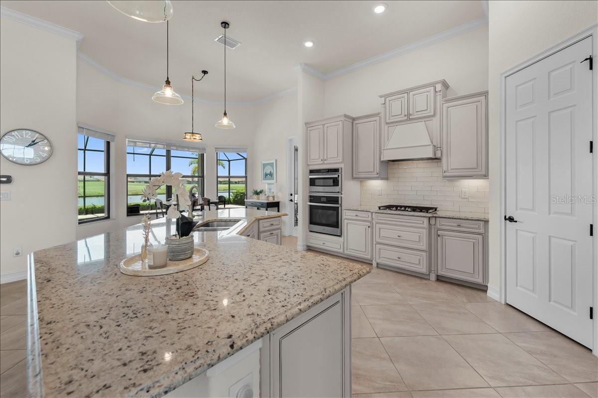 5732 MULLIGAN WAY, LAKEWOOD RANCH, FL, 34211