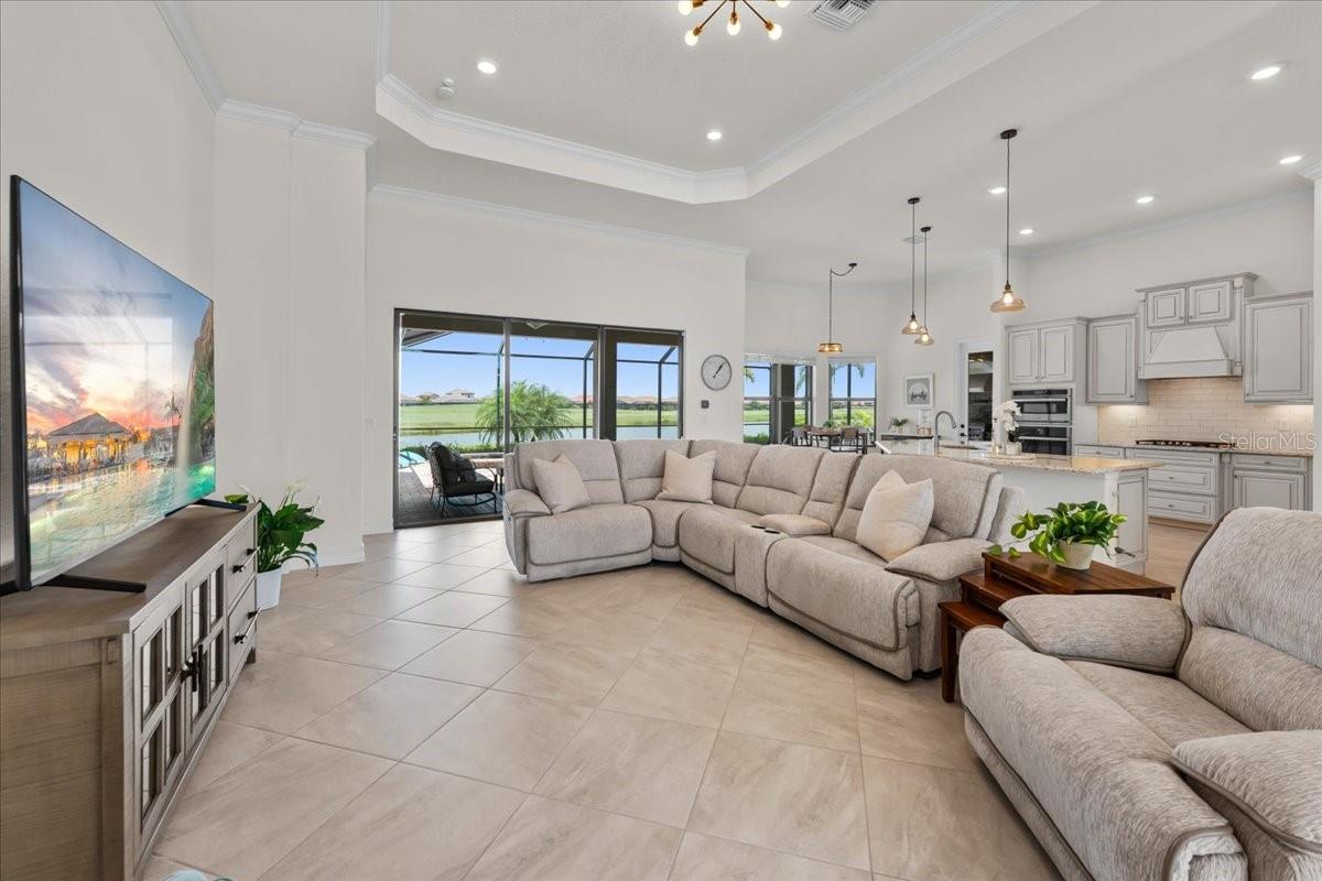 5732 MULLIGAN WAY, LAKEWOOD RANCH, FL, 34211