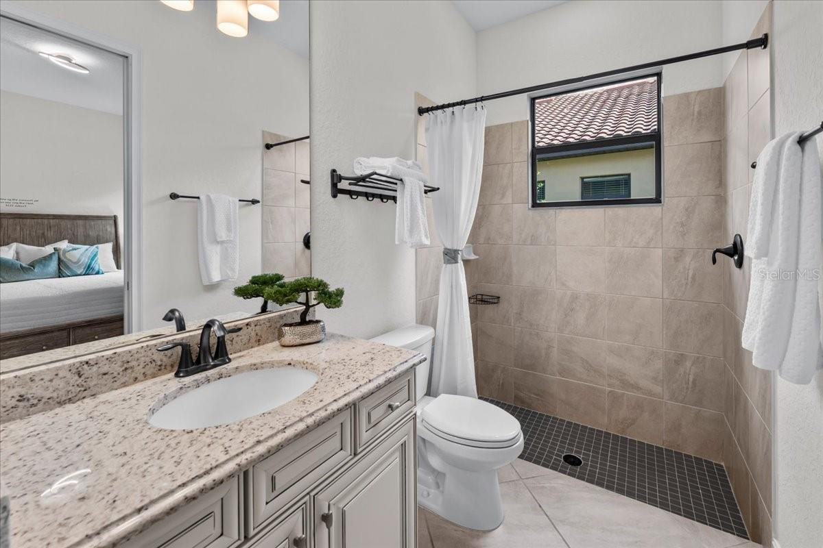 5732 MULLIGAN WAY, LAKEWOOD RANCH, FL, 34211