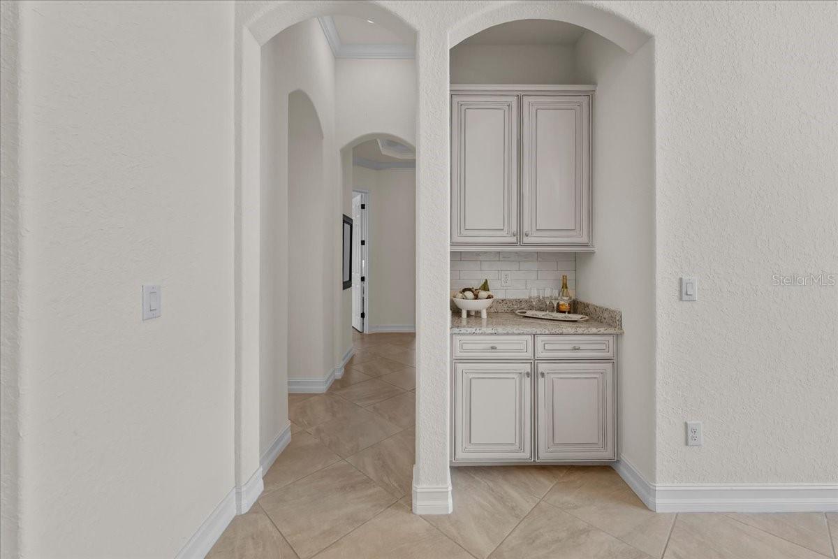 5732 MULLIGAN WAY, LAKEWOOD RANCH, FL, 34211