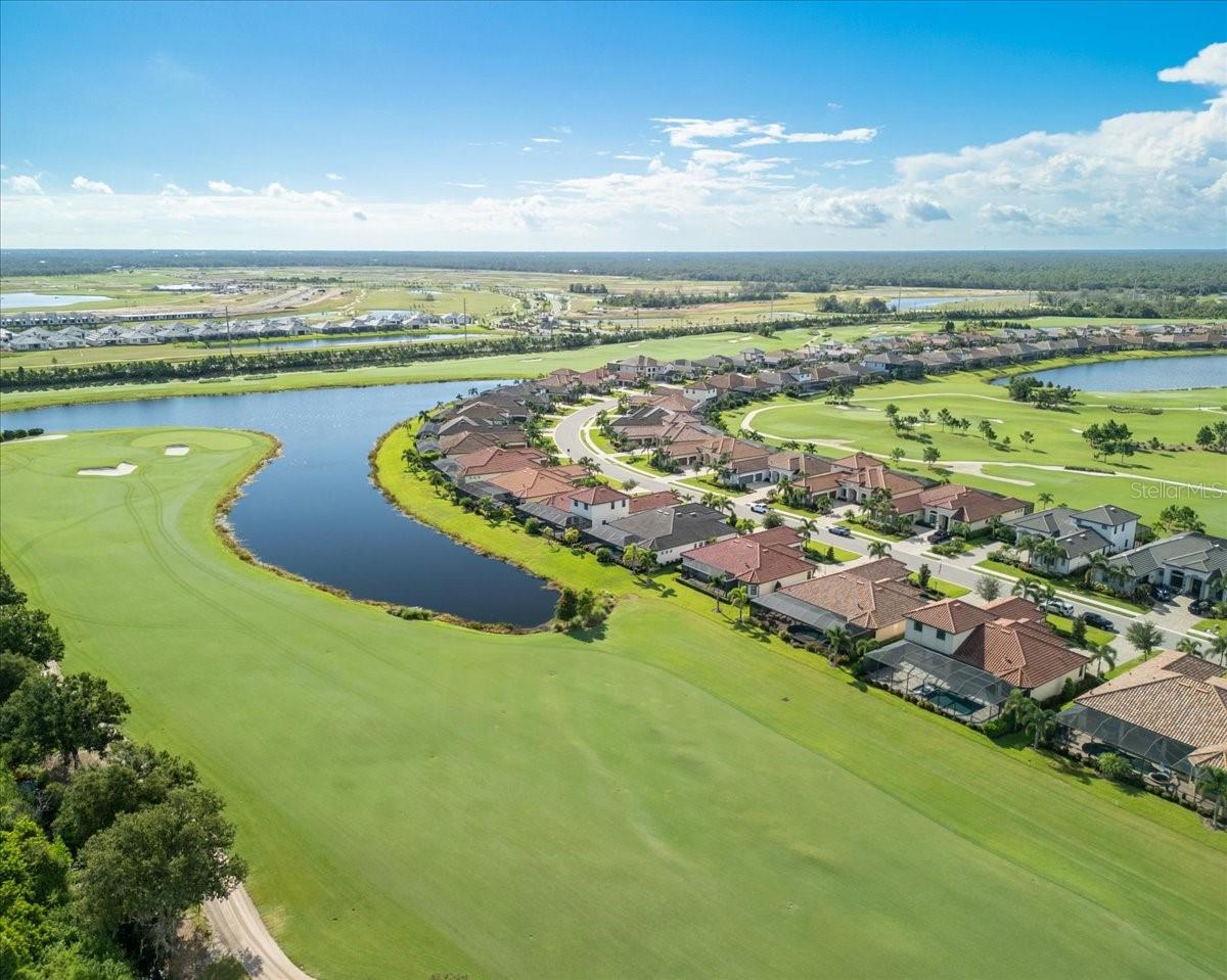 5732 MULLIGAN WAY, LAKEWOOD RANCH, FL, 34211