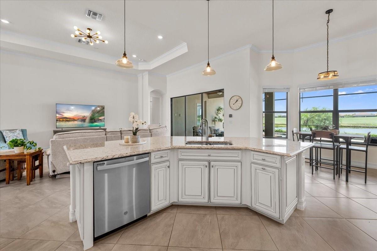 5732 MULLIGAN WAY, LAKEWOOD RANCH, FL, 34211