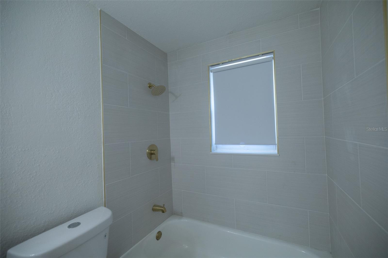 6304 FLORIDA CIR W, APOLLO BEACH, FL, 33572