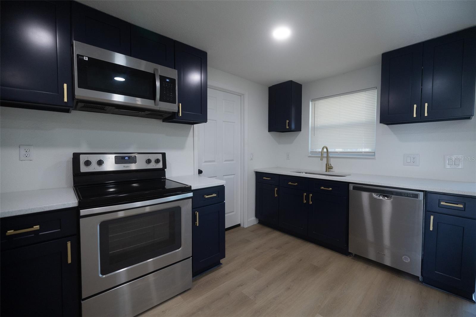6304 FLORIDA CIR W, APOLLO BEACH, FL, 33572