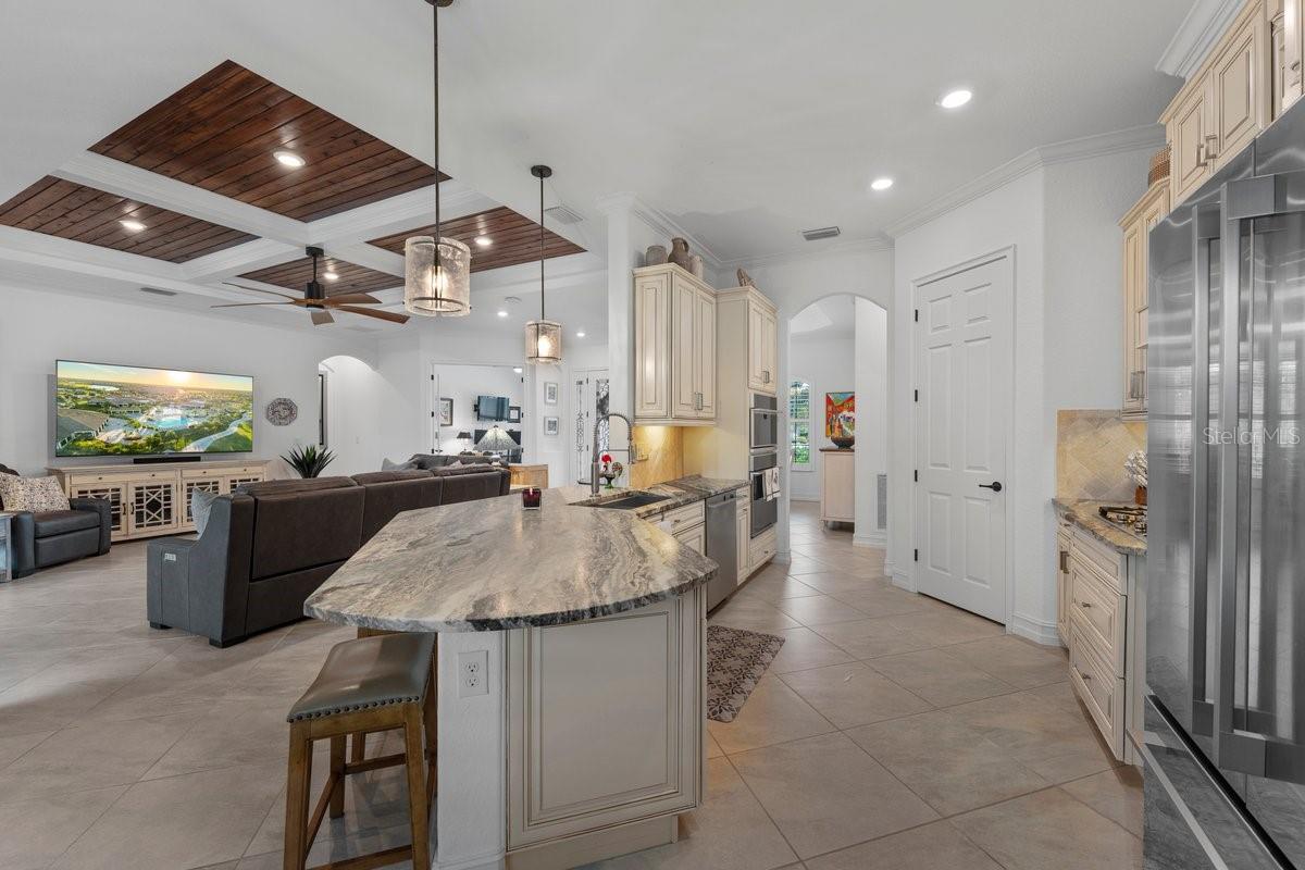 5580 MULLIGAN WAY, LAKEWOOD RANCH, FL, 34211