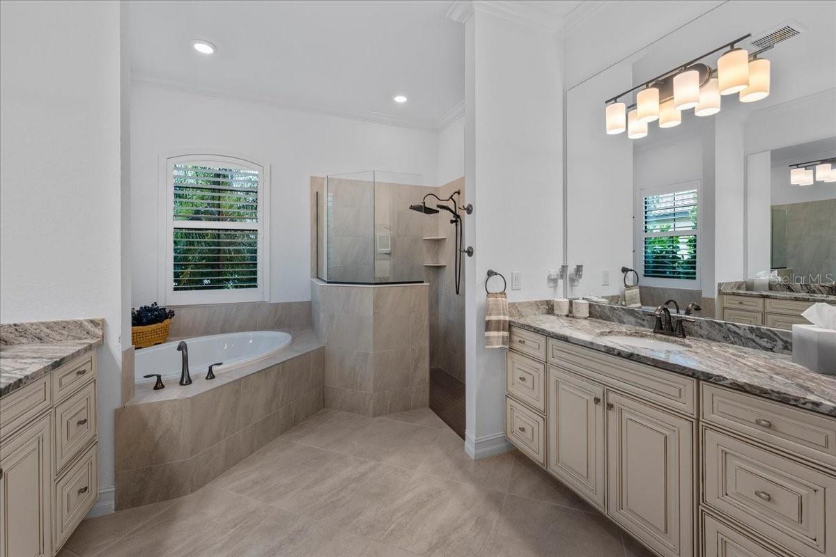 5580 MULLIGAN WAY, LAKEWOOD RANCH, FL, 34211