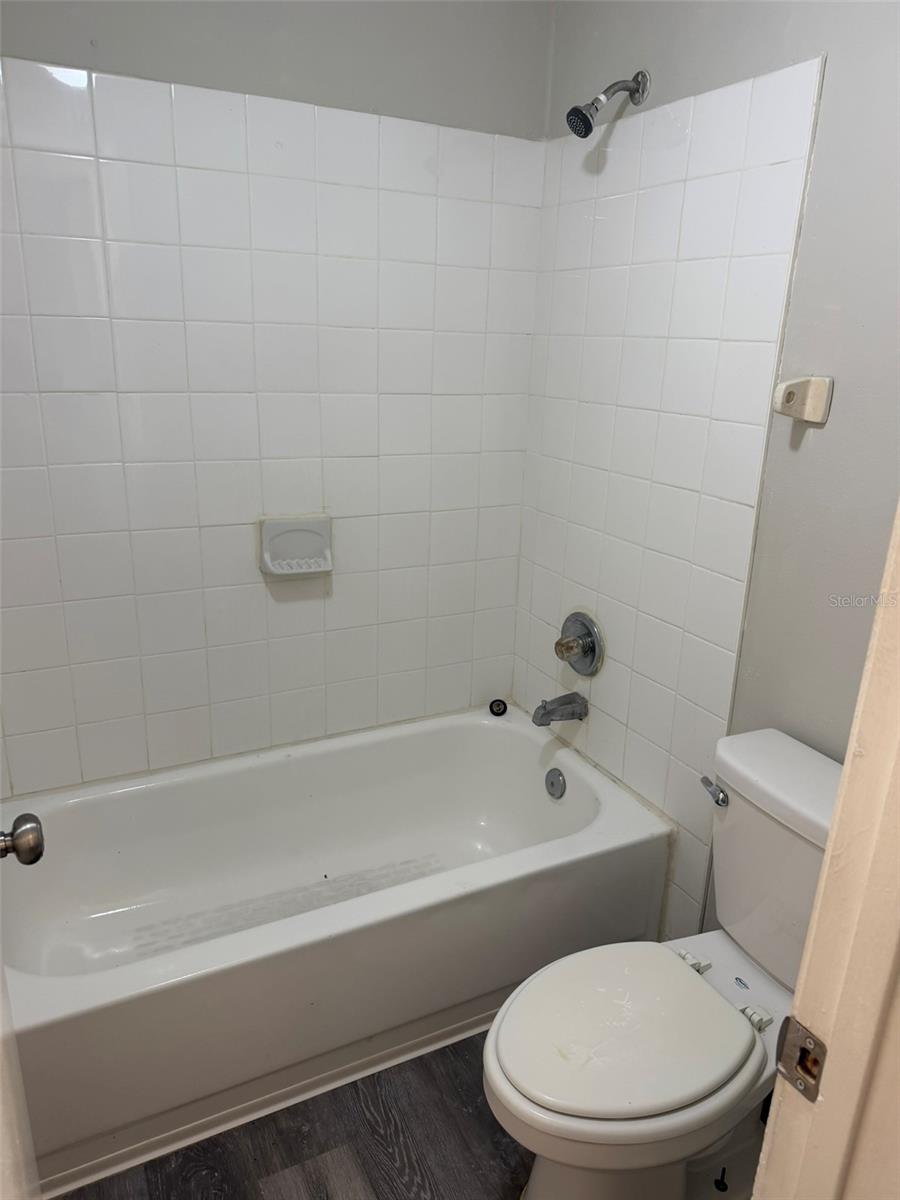 9601 SHALIMAR CT, TAMPA, FL, 33615