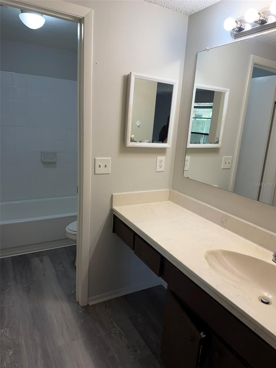 9601 SHALIMAR CT, TAMPA, FL, 33615