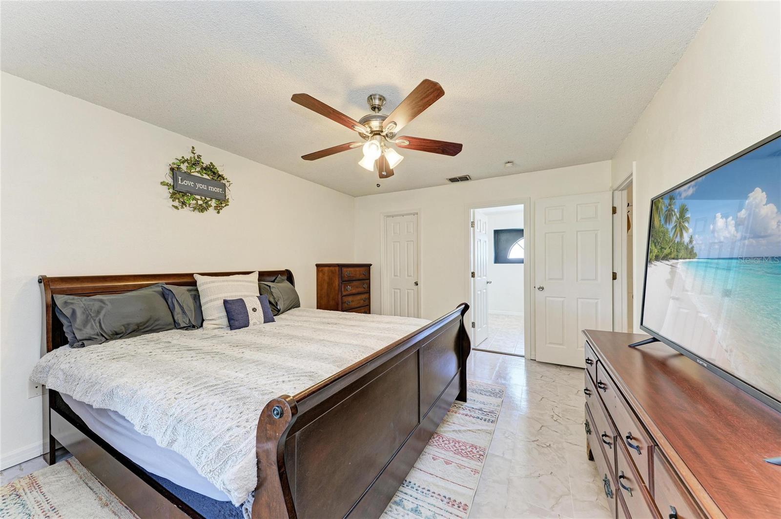 3543 65TH AVENUE CIR E, SARASOTA, FL, 34243