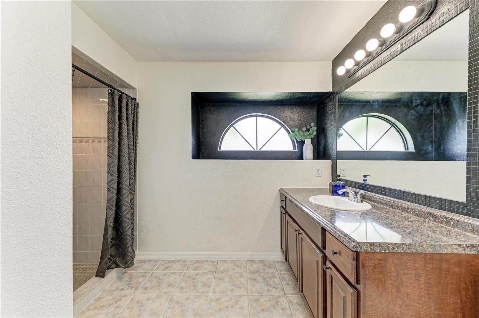 3543 65TH AVENUE CIR E, SARASOTA, FL, 34243