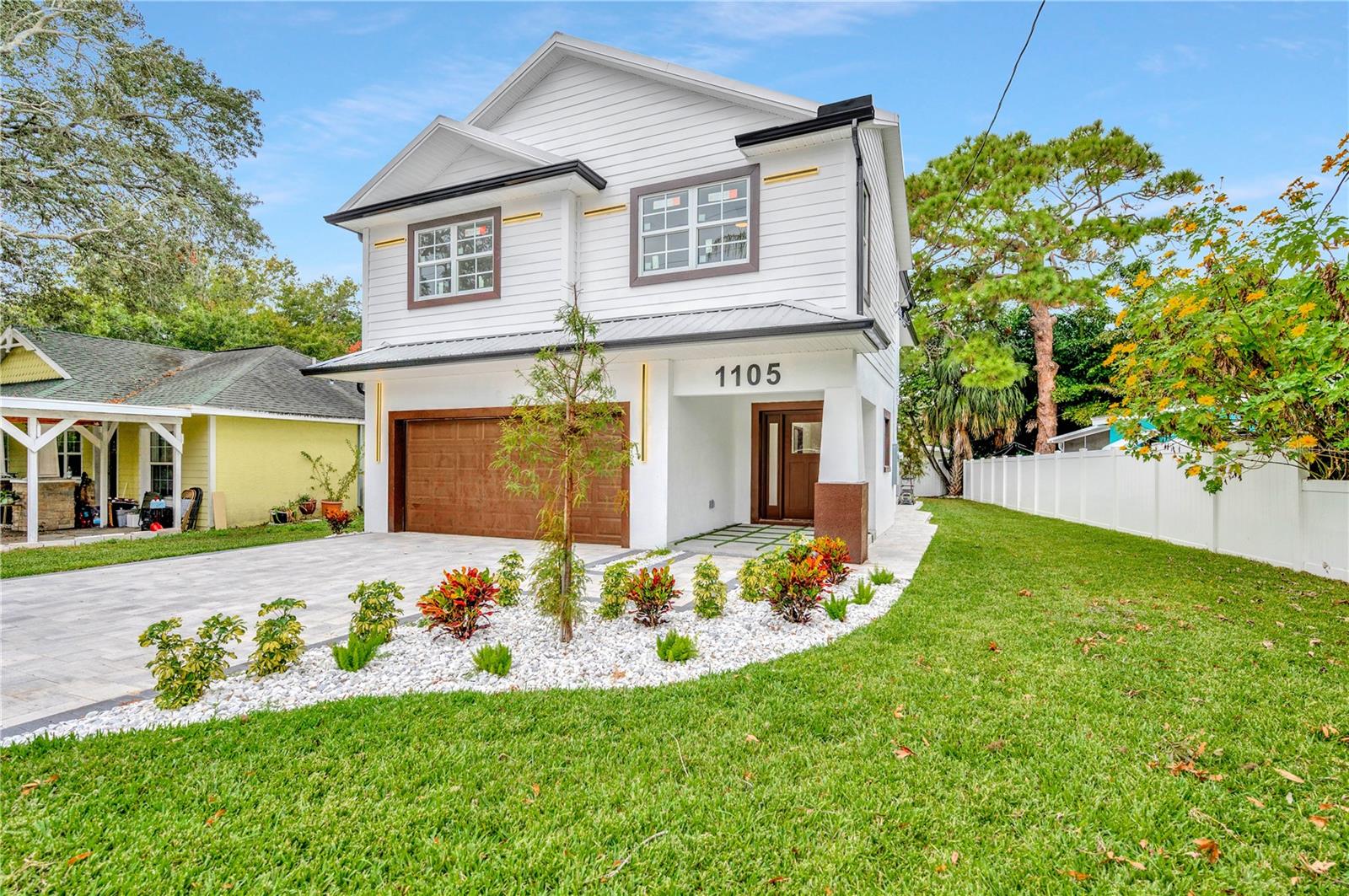 1105 CONANT AVE, SAFETY HARBOR, FL, 34695