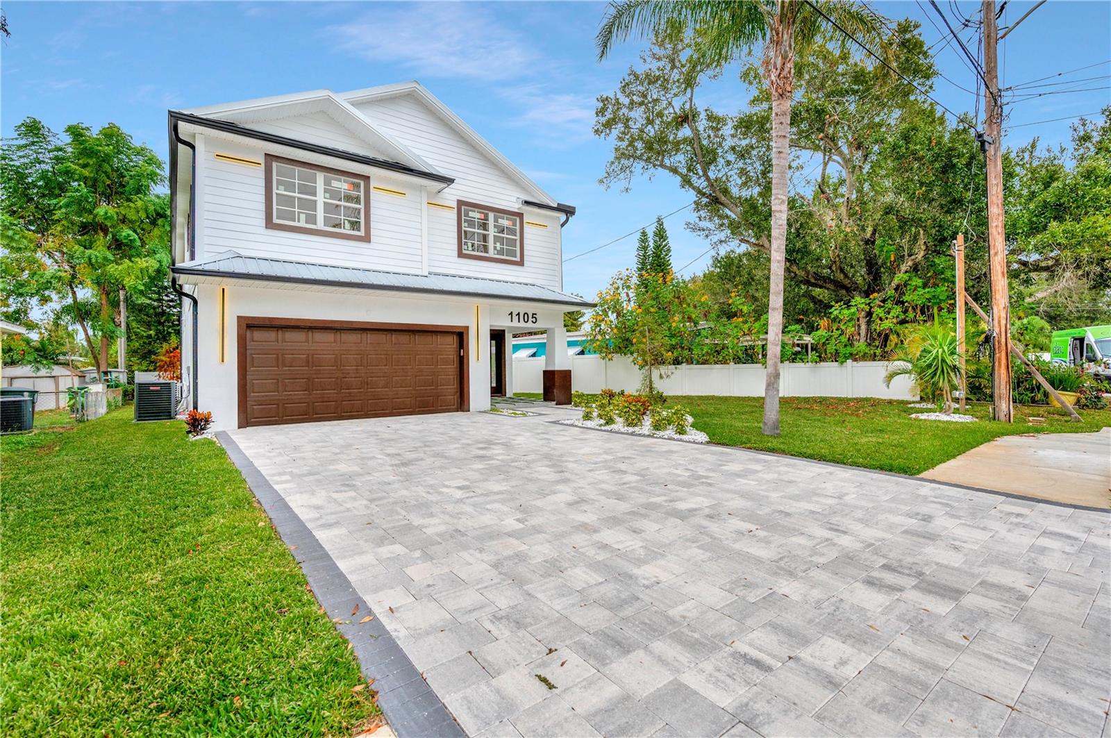 1105 CONANT AVE, SAFETY HARBOR, FL, 34695