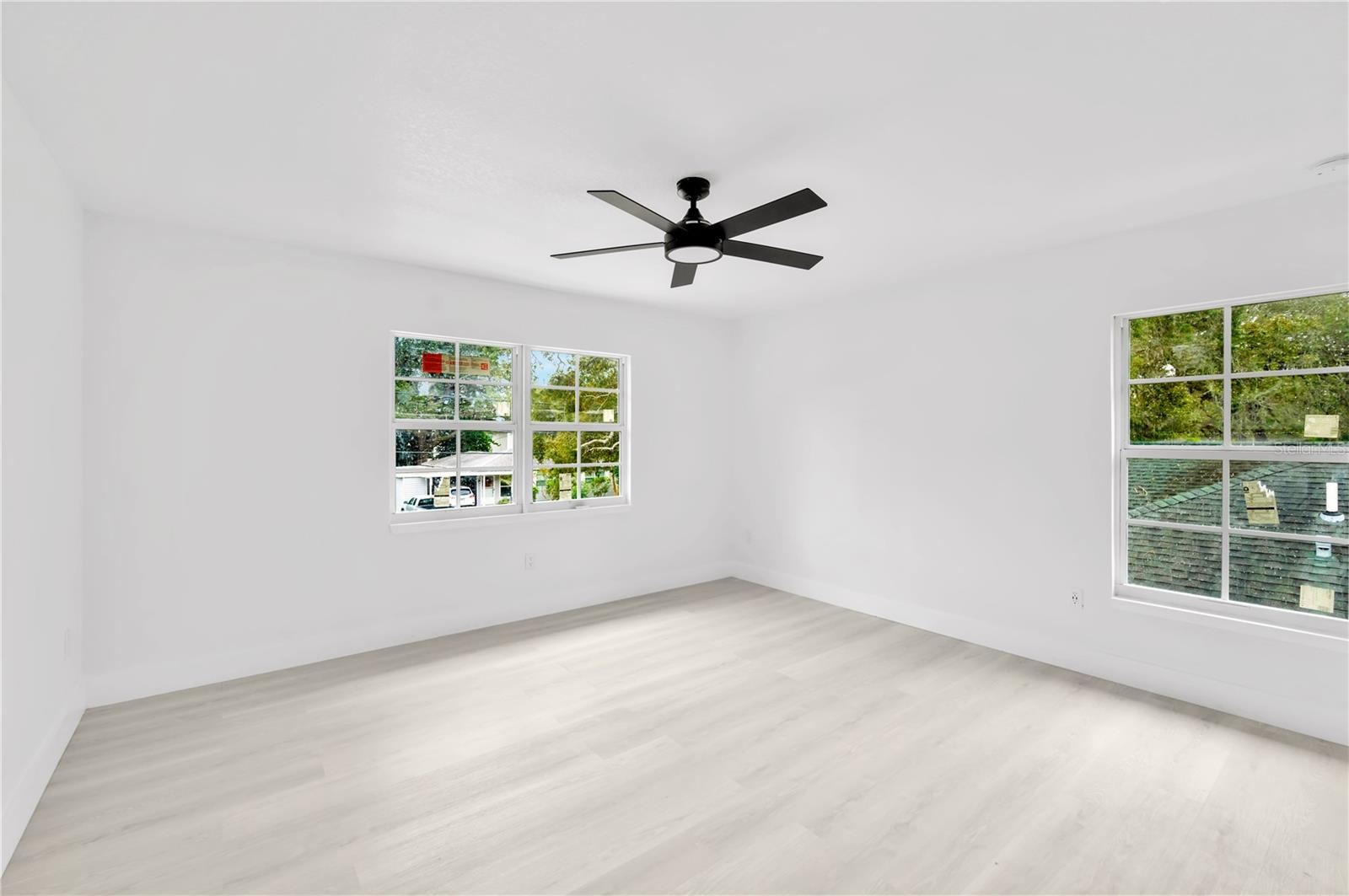 1105 CONANT AVE, SAFETY HARBOR, FL, 34695