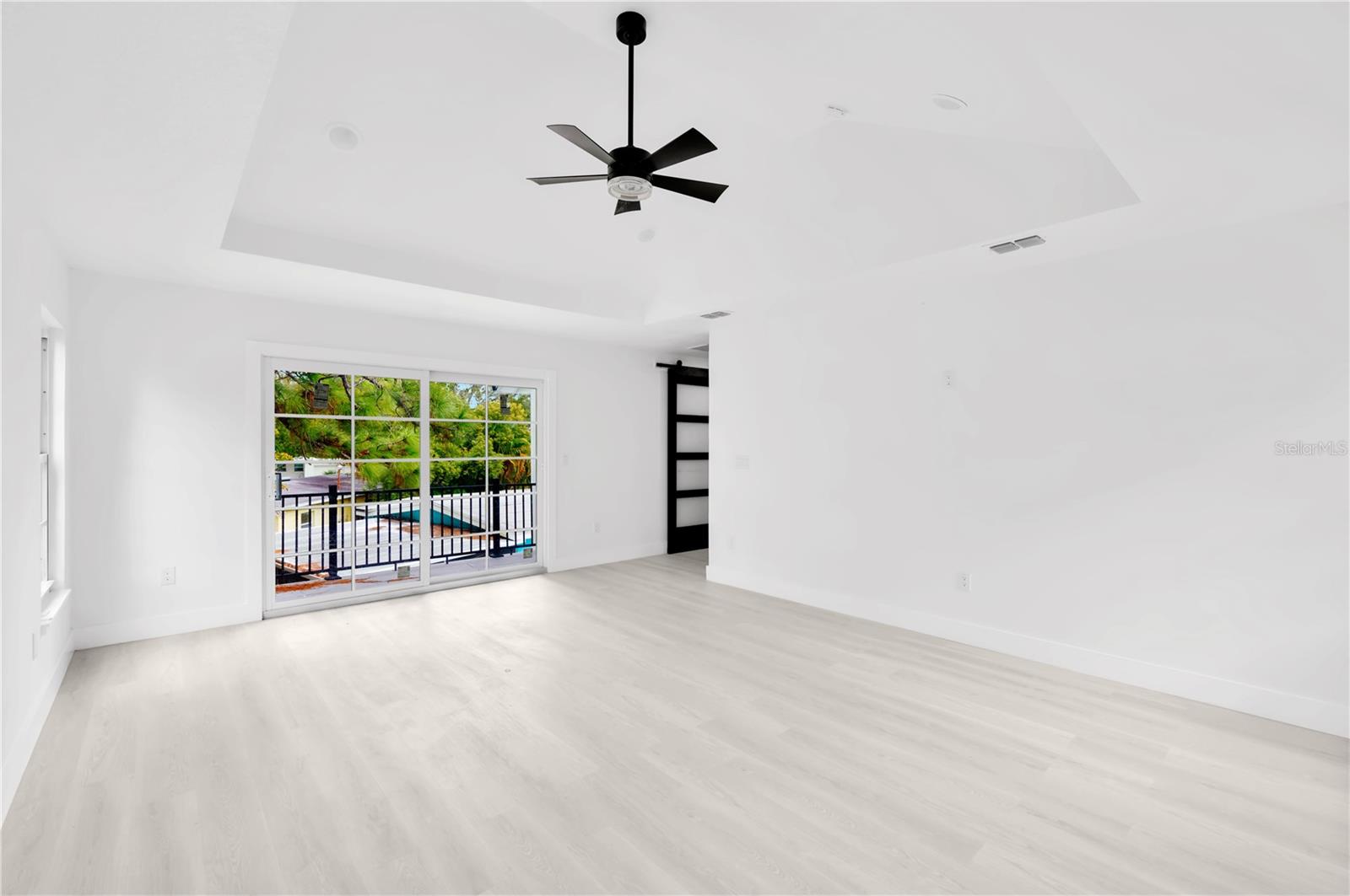 1105 CONANT AVE, SAFETY HARBOR, FL, 34695